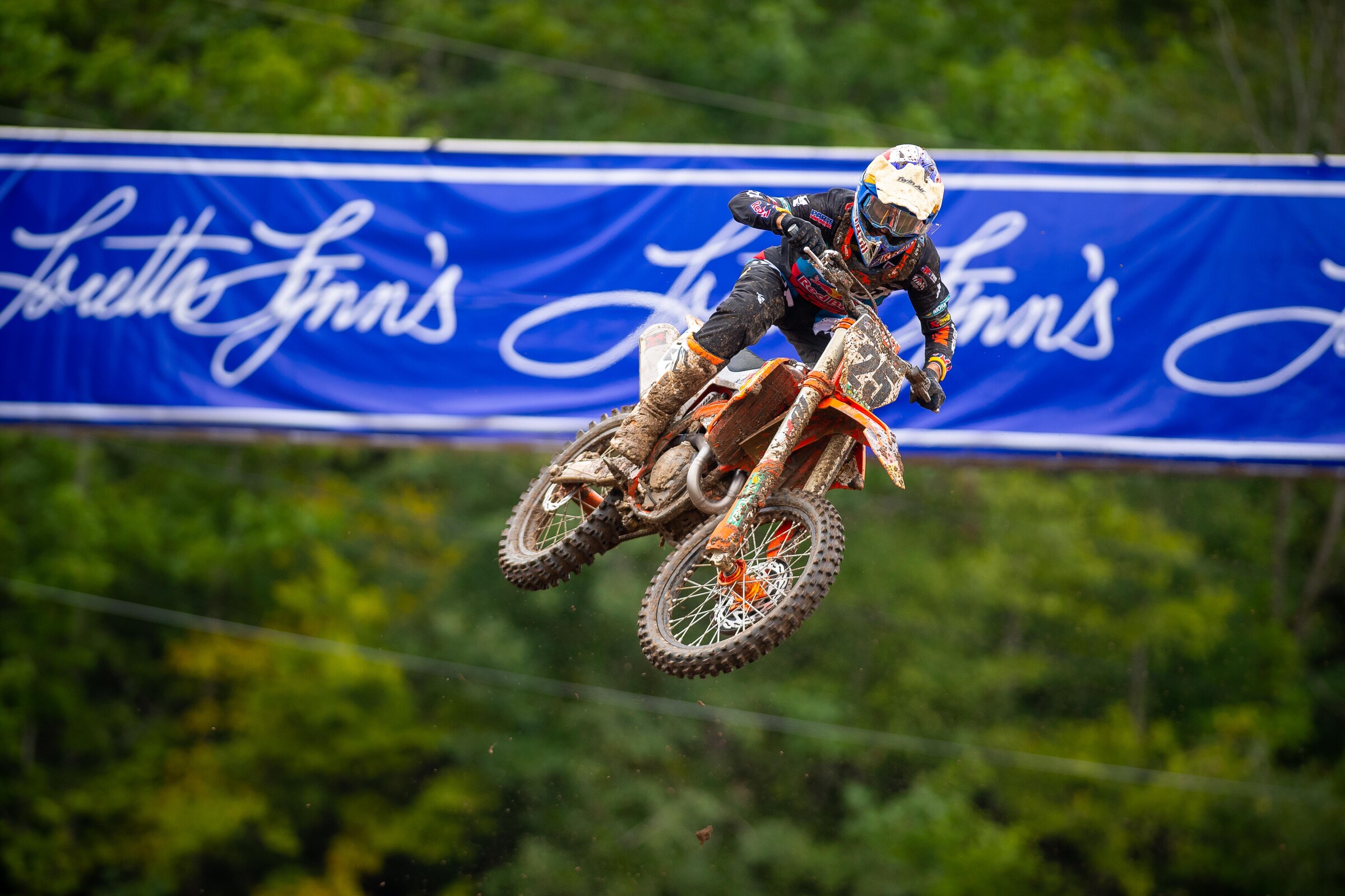 Musquin finished fourth in the first 450 Class moto.