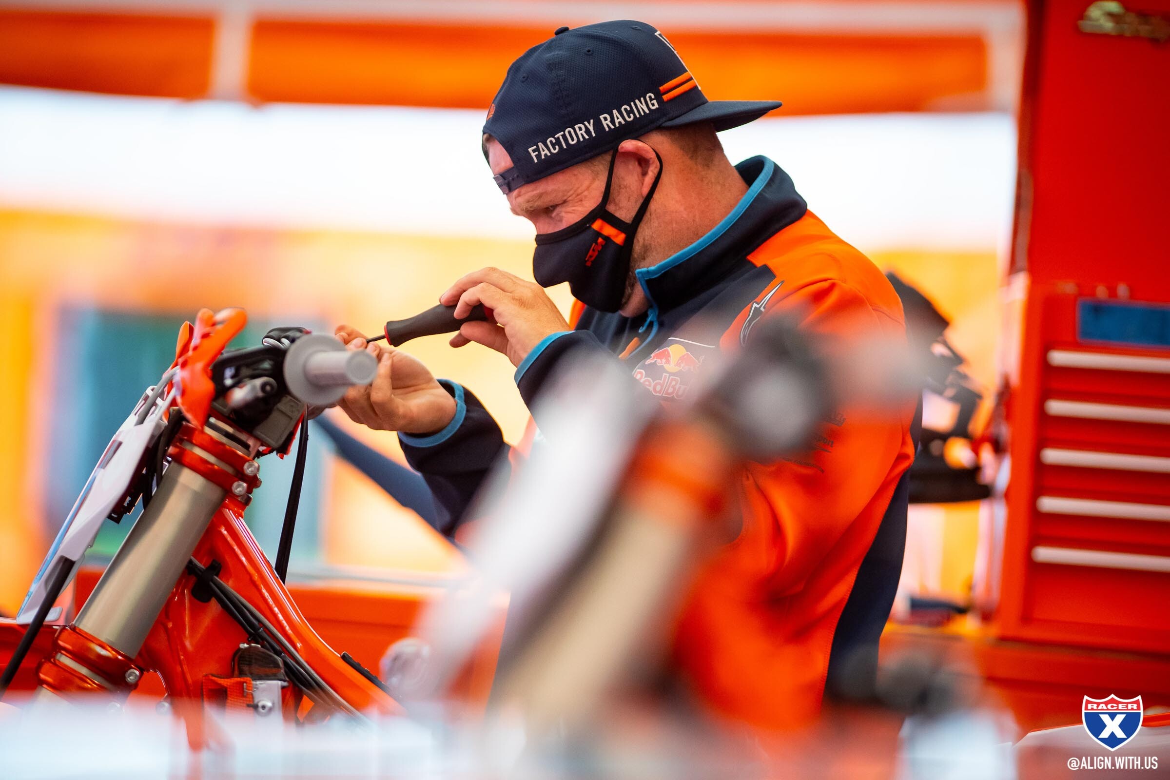 ALIGN_MEDIA_x_RACER_X_2020_LLMX2_003