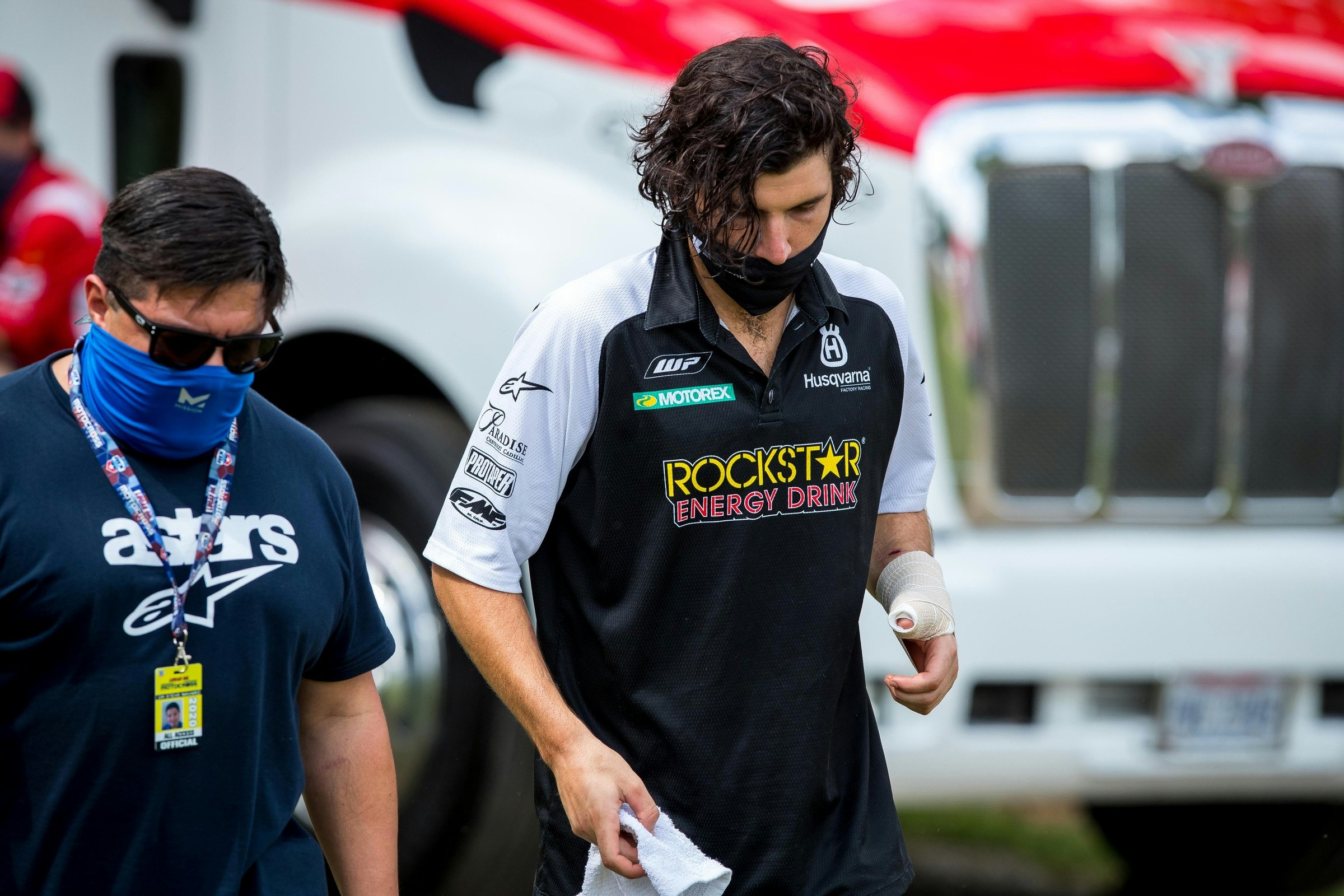 Jason Anderson Successfully Undergoes Surgery to Remove Plate From His Arm