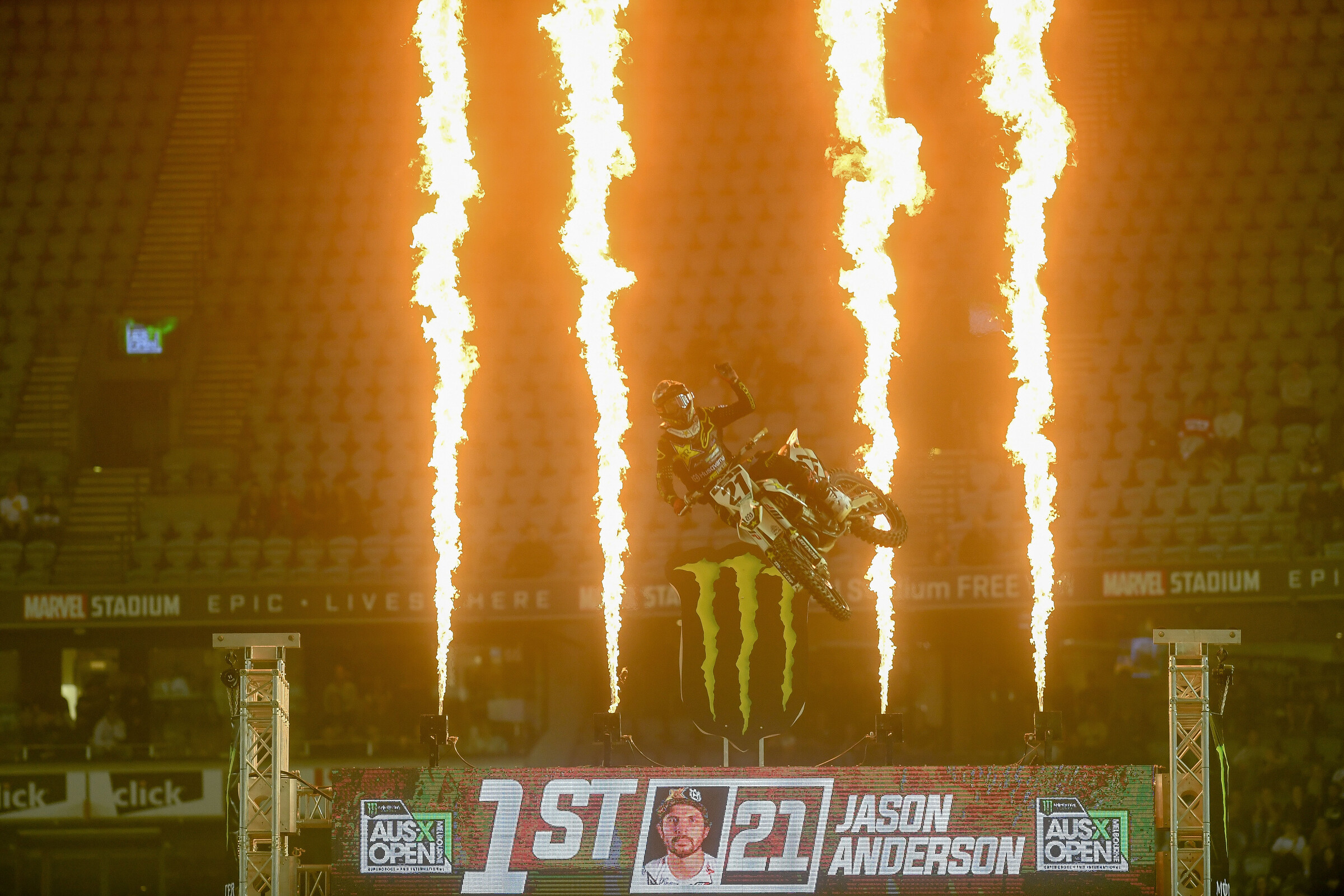 Jason Anderson wins a main event race at the 2019 AUS-X Open. Anderson finished 7-1-1 for second overall to Justin Brayton, who finished 1-2-3.