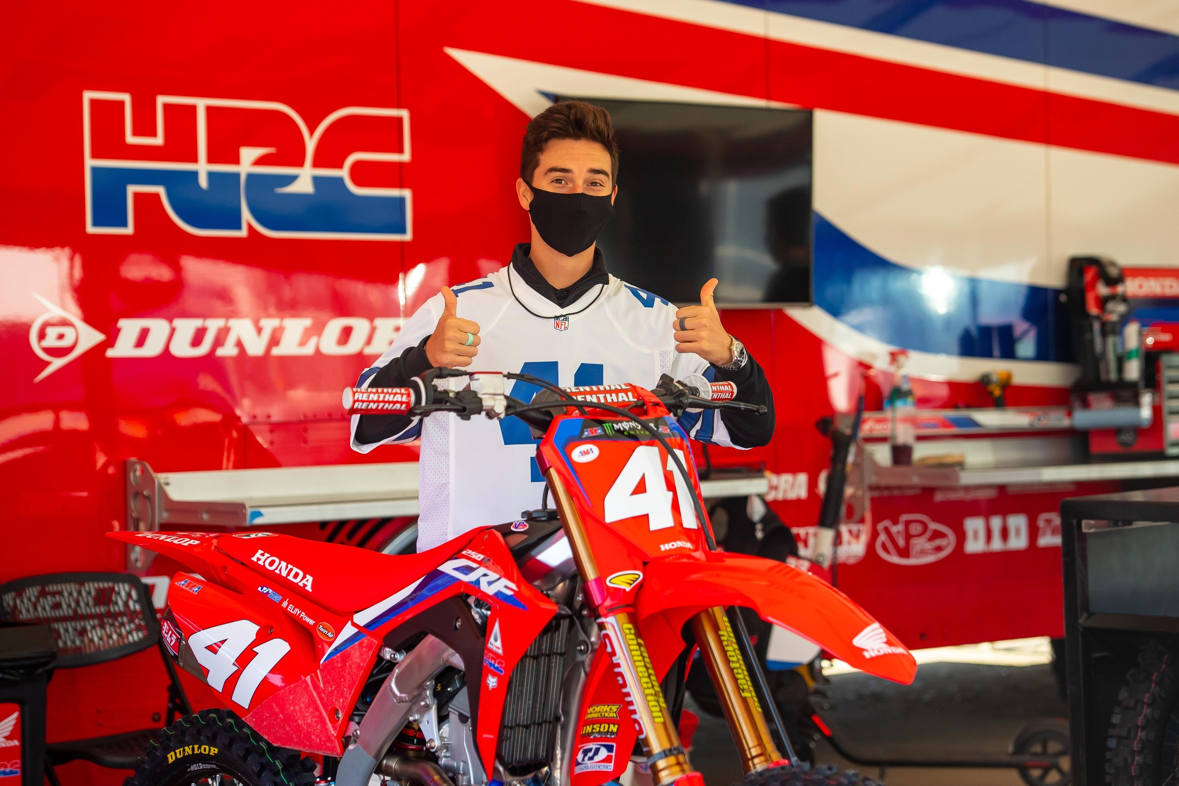 Race Day Feed: Arlington 3