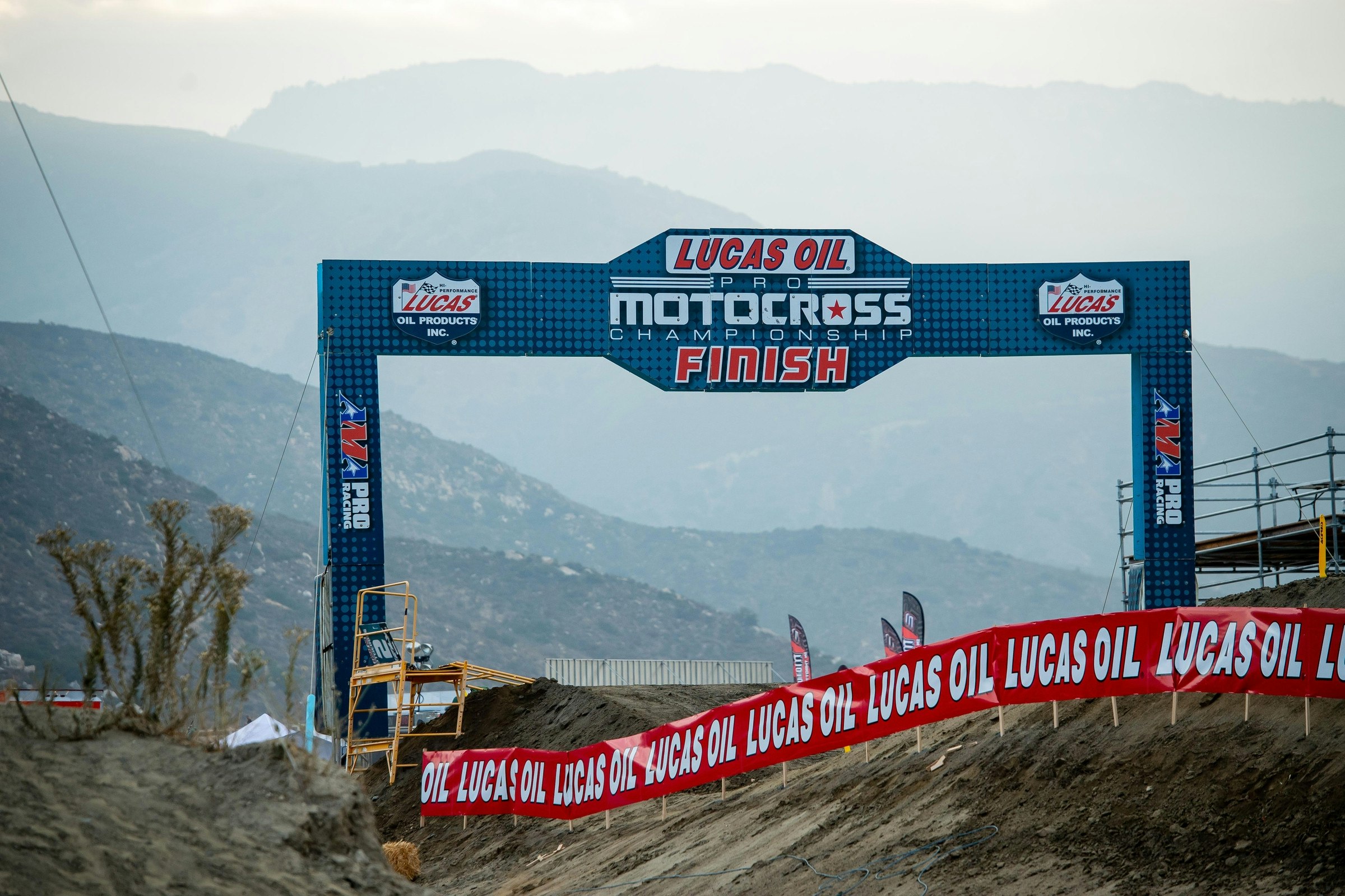 Track Crew Members Wanted for 2021 Lucas Oil Pro Motocross