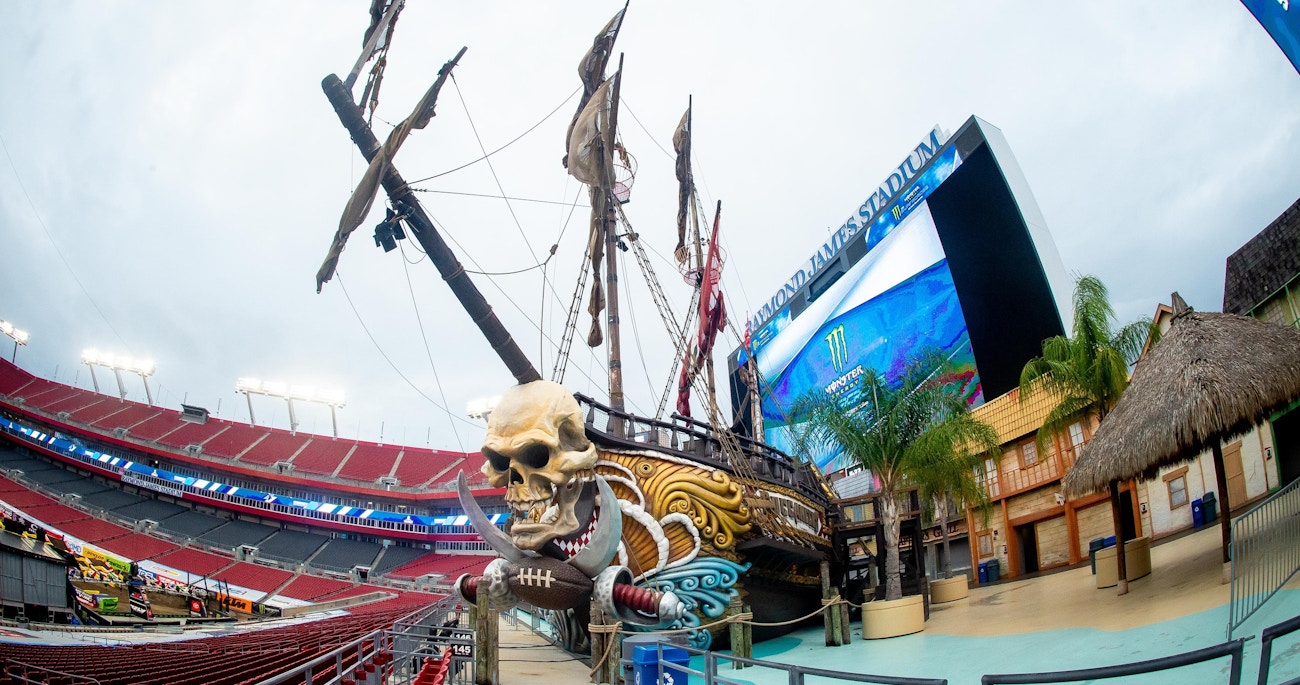 Raymond James Stadium Racer X