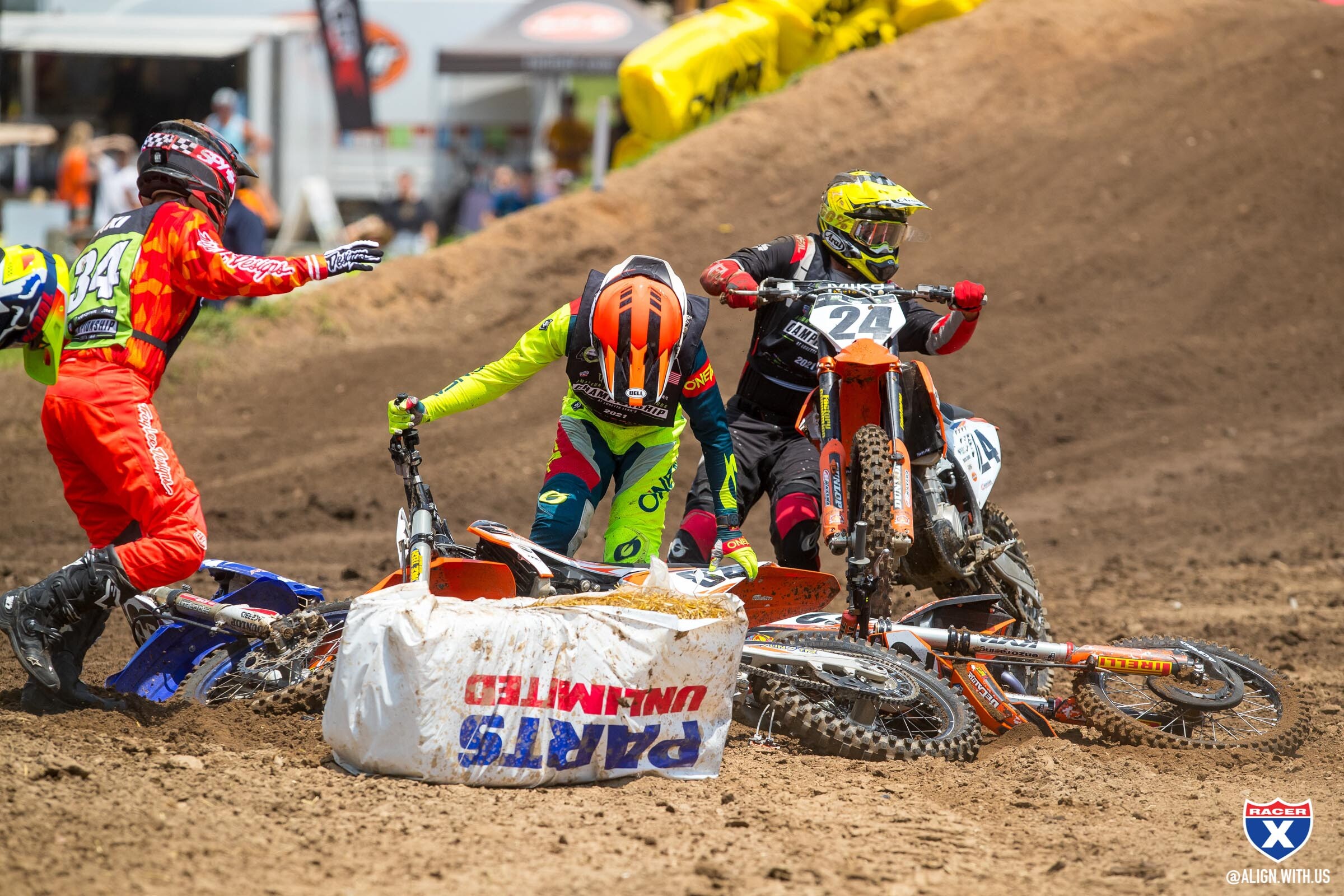 ALIGN_MEDIA_x_RACER_X_2021_LORETTA_LYNNS_WEDNESDAY_036