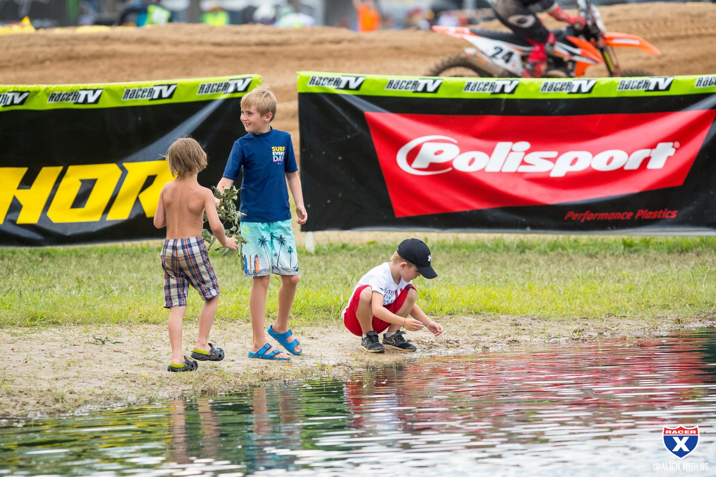 ALIGN_MEDIA_x_RACER_X_2021_LORETTA_LYNNS_WEDNESDAY_042