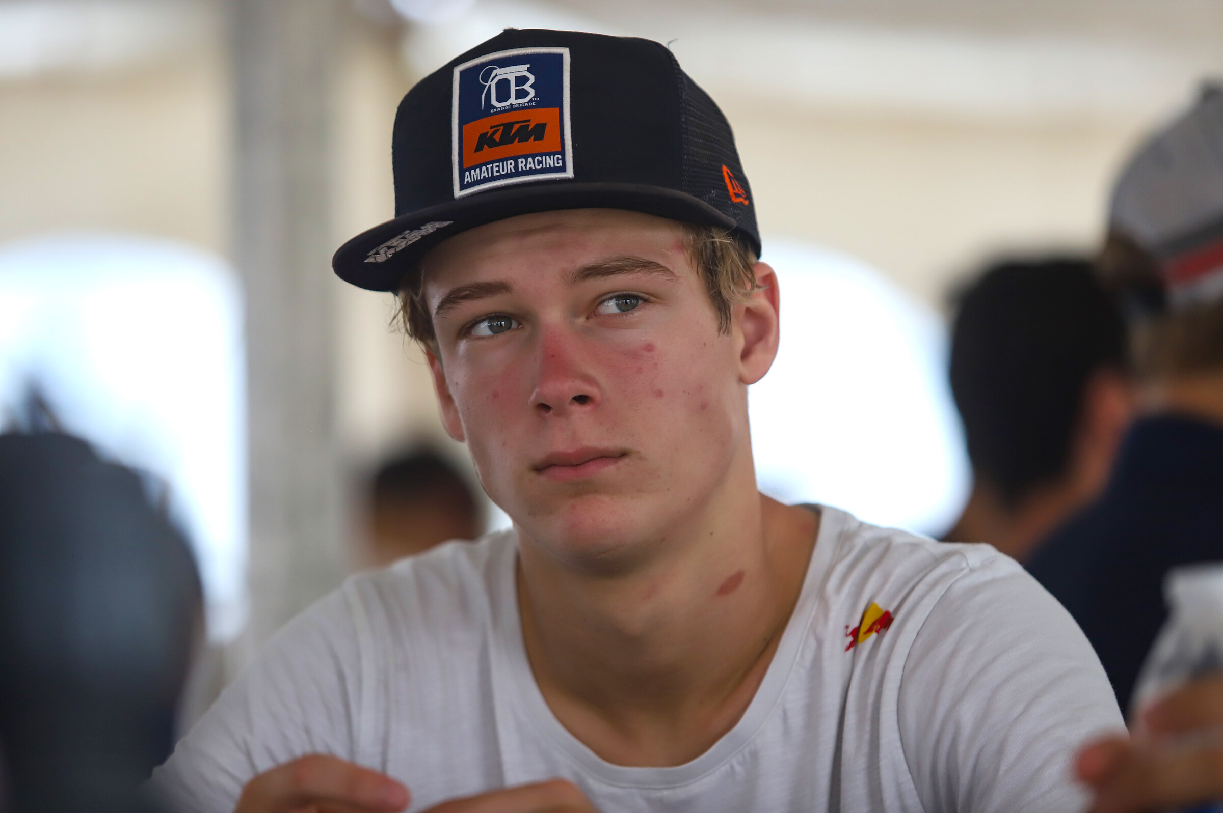 Daxton Bennick listening to Chad Reed during the classroom session.