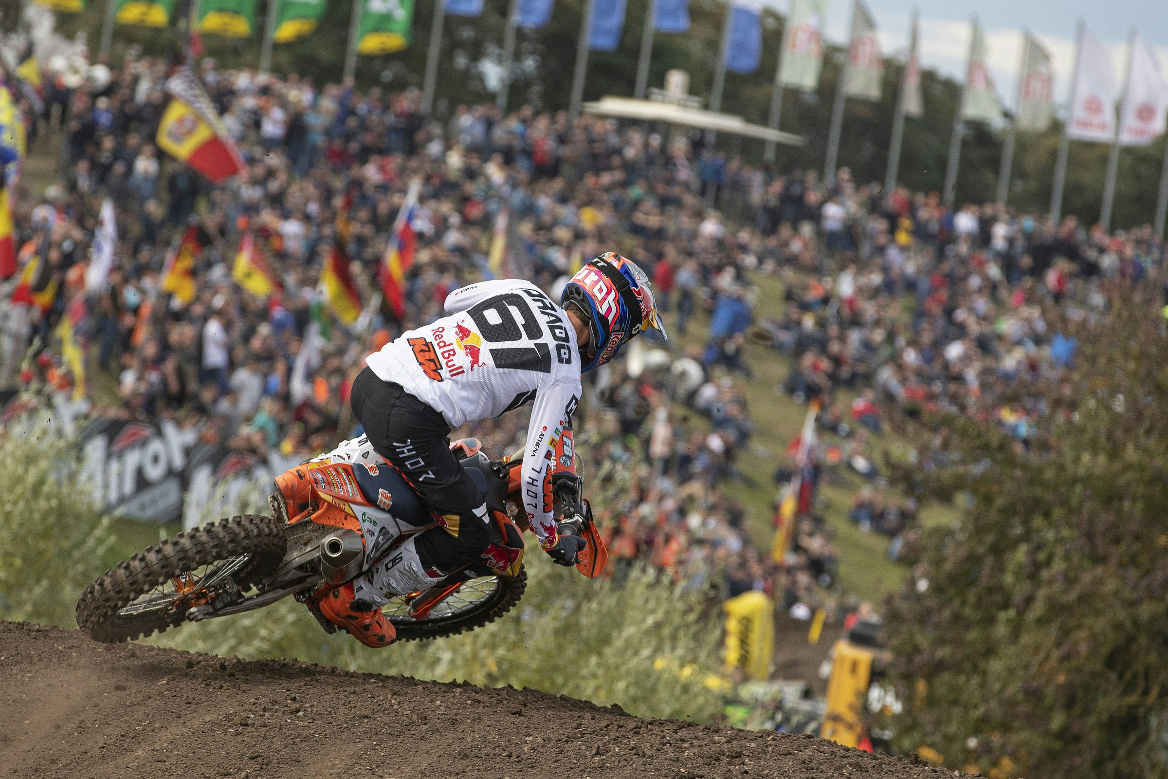 Jorge Prado Will Race the MXGP of France This Weekend Following Surgery