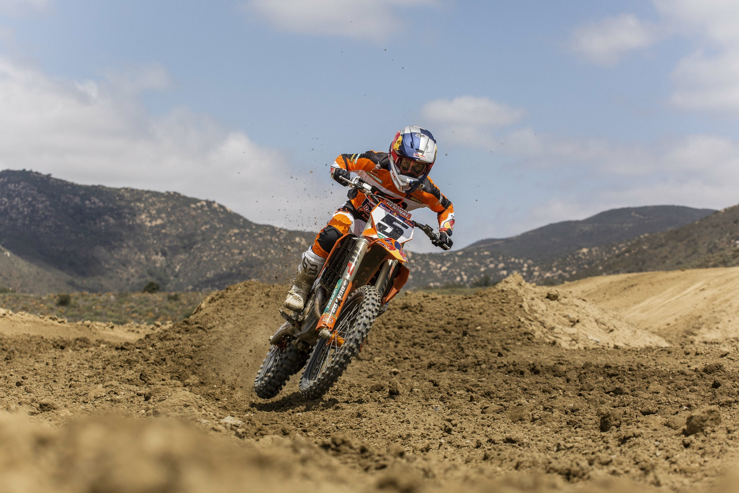 3 on 3: Dungey and Cairoli Are In