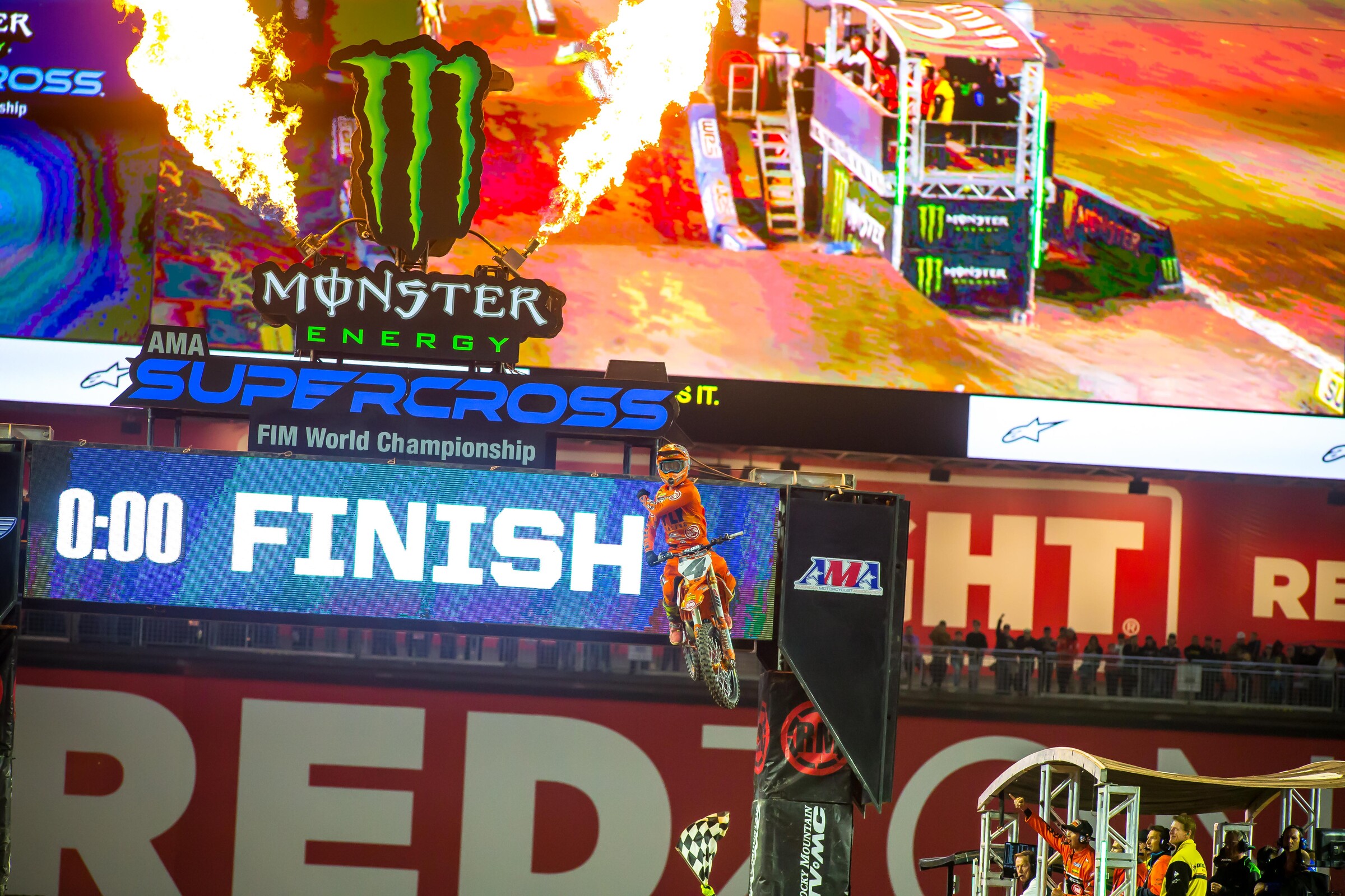 Blake Baggett winning the Glendale Supercross.