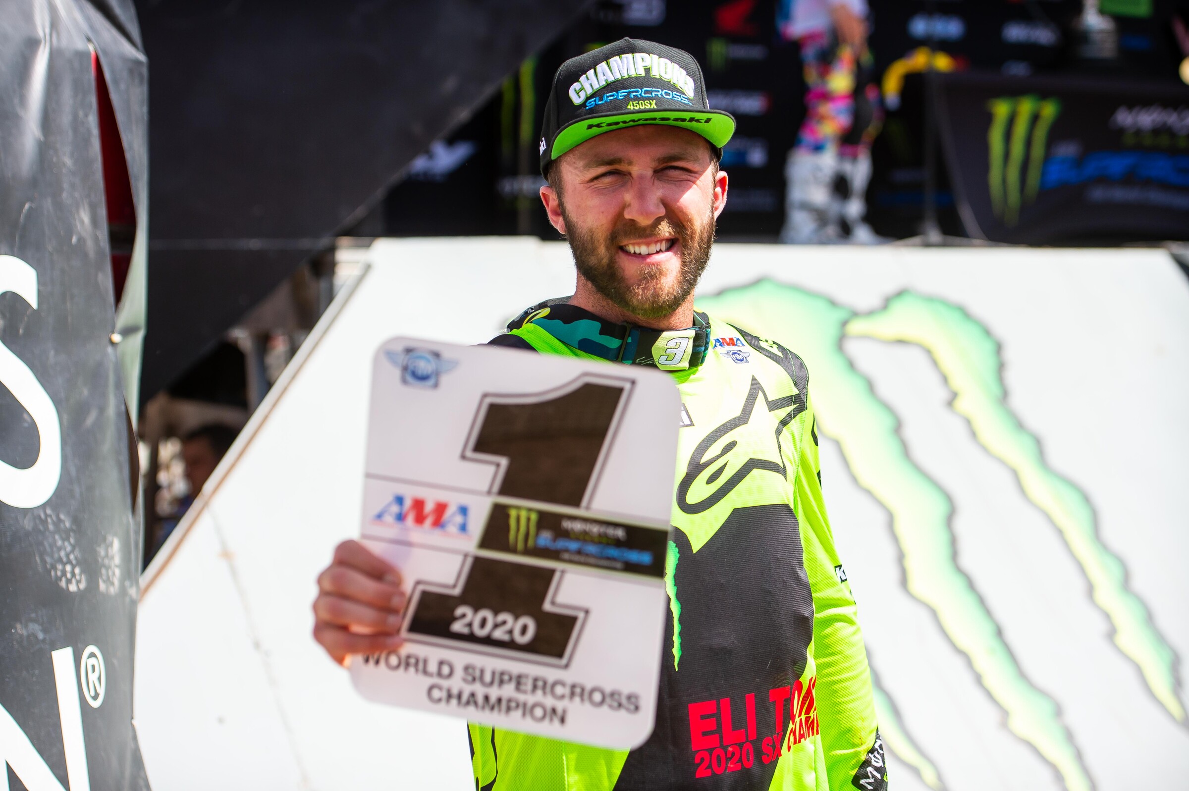ET3 gets that elusive 450SX title.