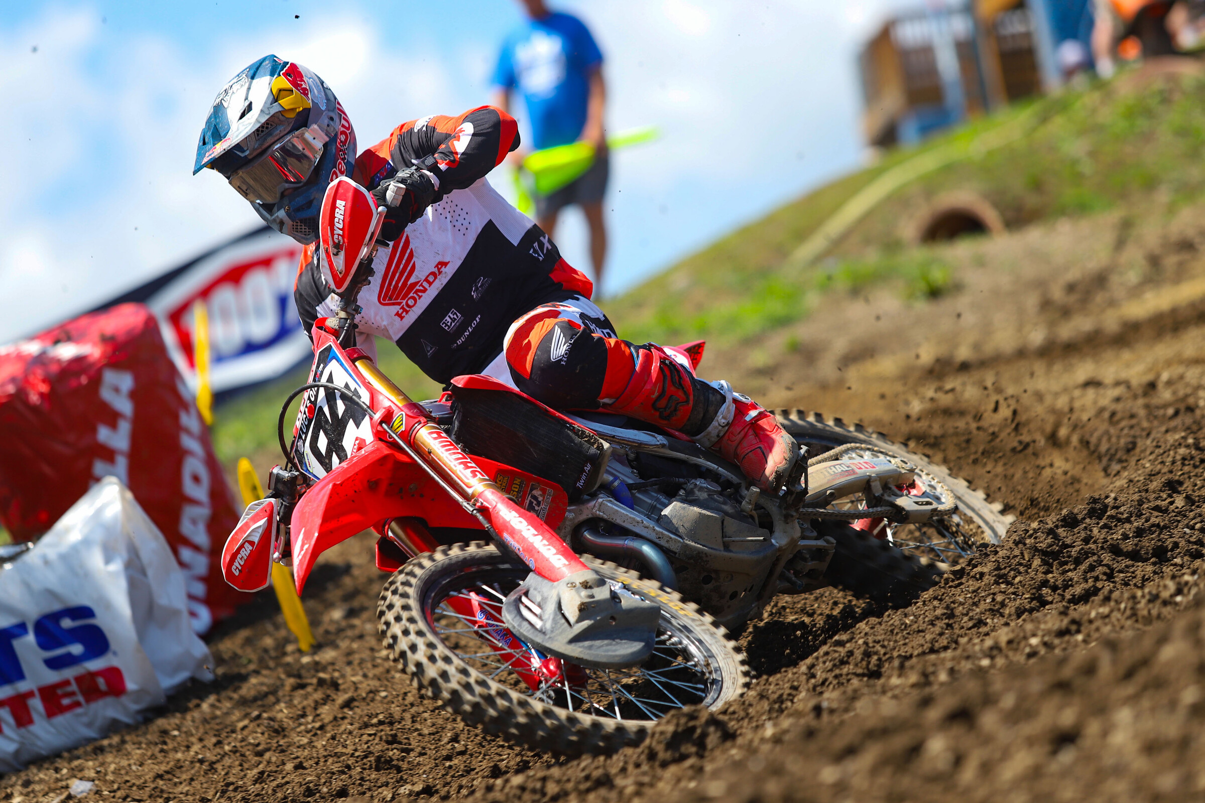 Just liked in 2019, Roczen went 1-1 at the Unadilla National.