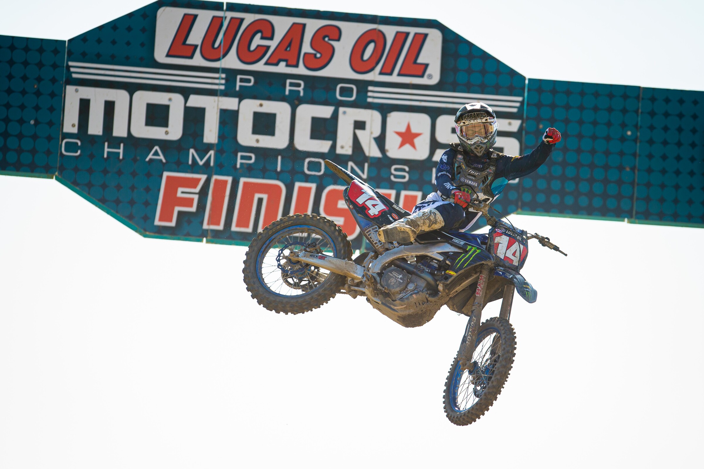 Ferrandis claiming the title.