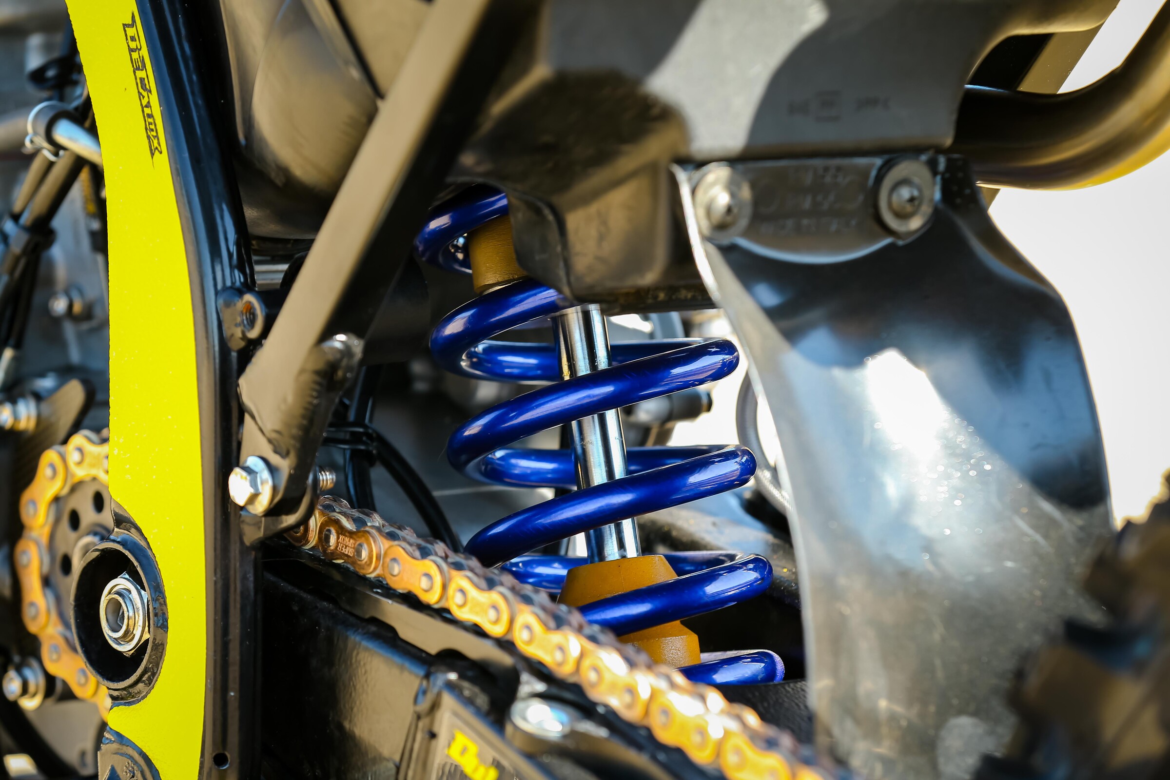 Suzuki Rm Rebuild Garage Build Video With Jay Clark Racer X