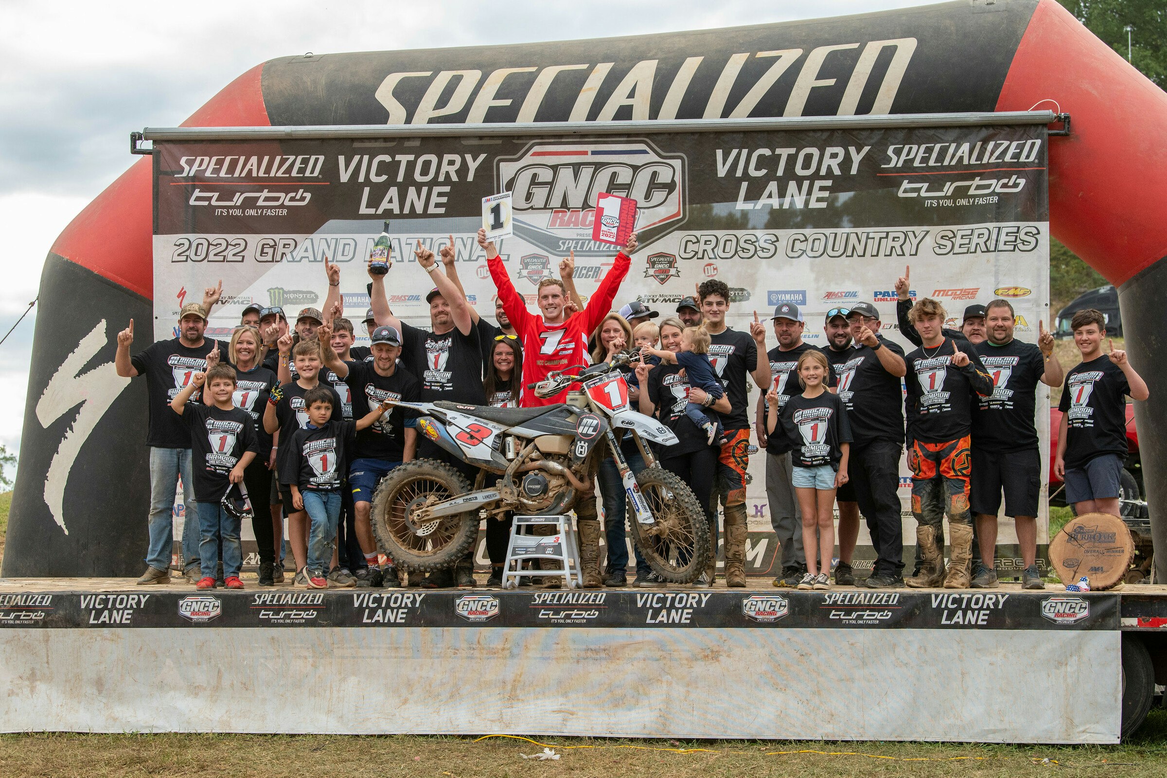 Jordan Ashburn Claims Burr Oak GNCC Overall Win, Overall National Championship