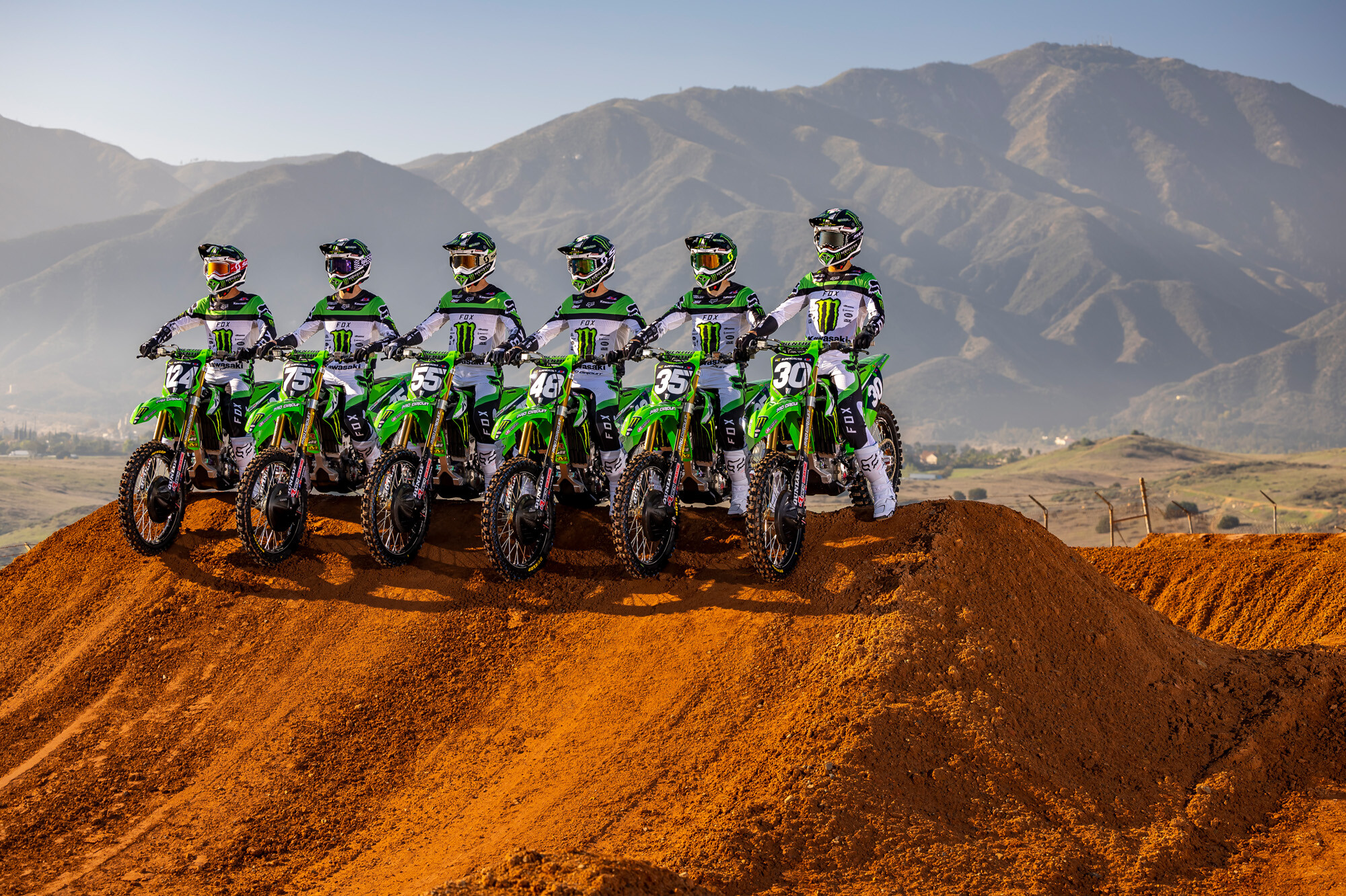 Photo Gallery Monster Energy Pro Circuit Kawasaki Team Shoot