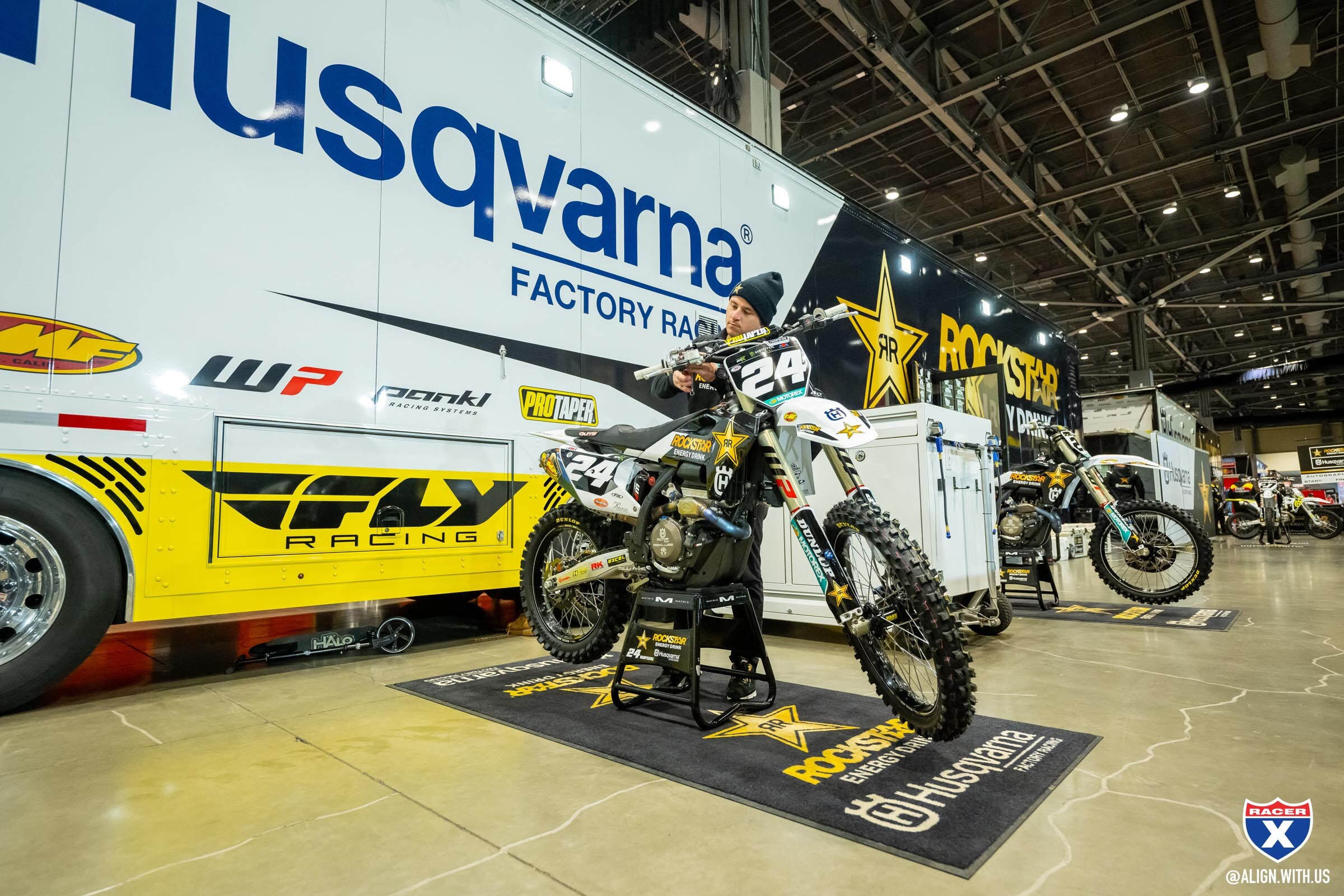 2023_SEATTLE_SX_ALIGN_MEDIA_X_RACER_X_023