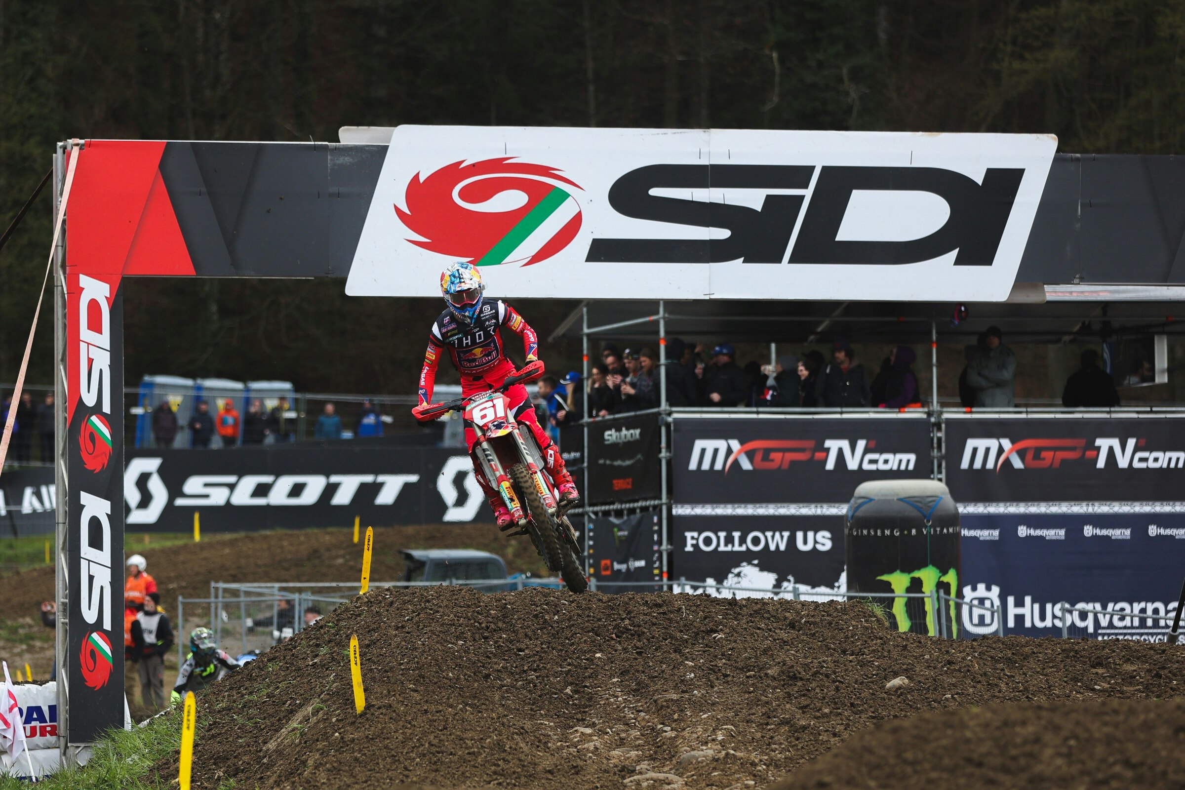 Prado (MXGP) & Benistant (MX2) Claim MXGP of Switzerland Qualifying Race Wins