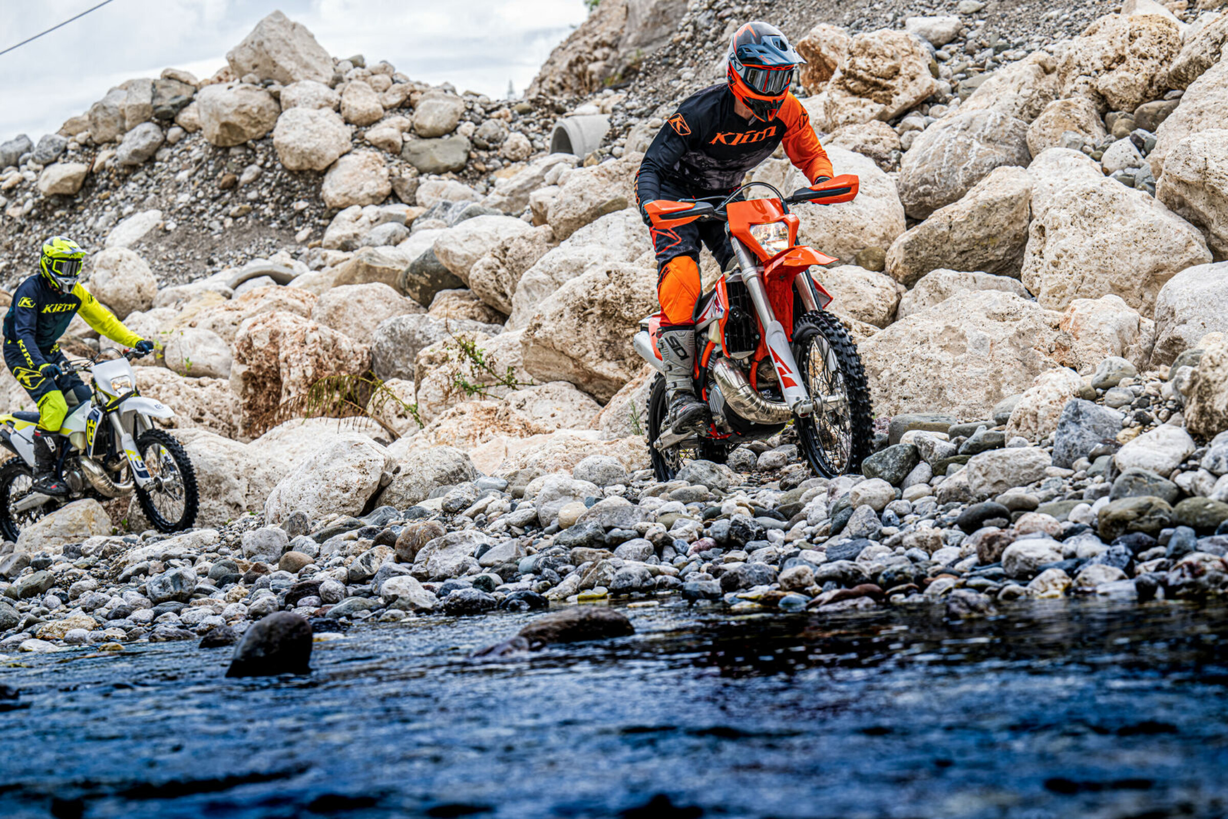 KLIM Launches New F3 Carbon Pro Off-Road Helmet & Rage Goggle