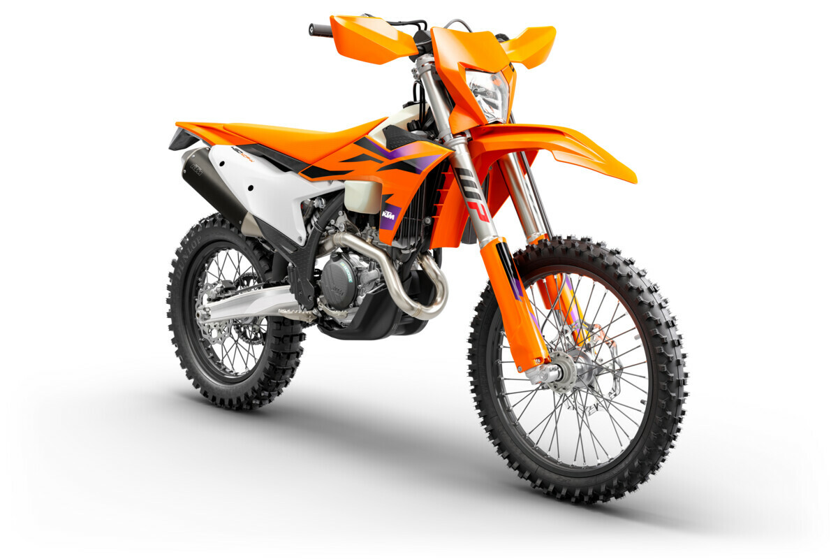 521284_MY24_KTM-450-XCF-W_US_Front-Right_USA-1