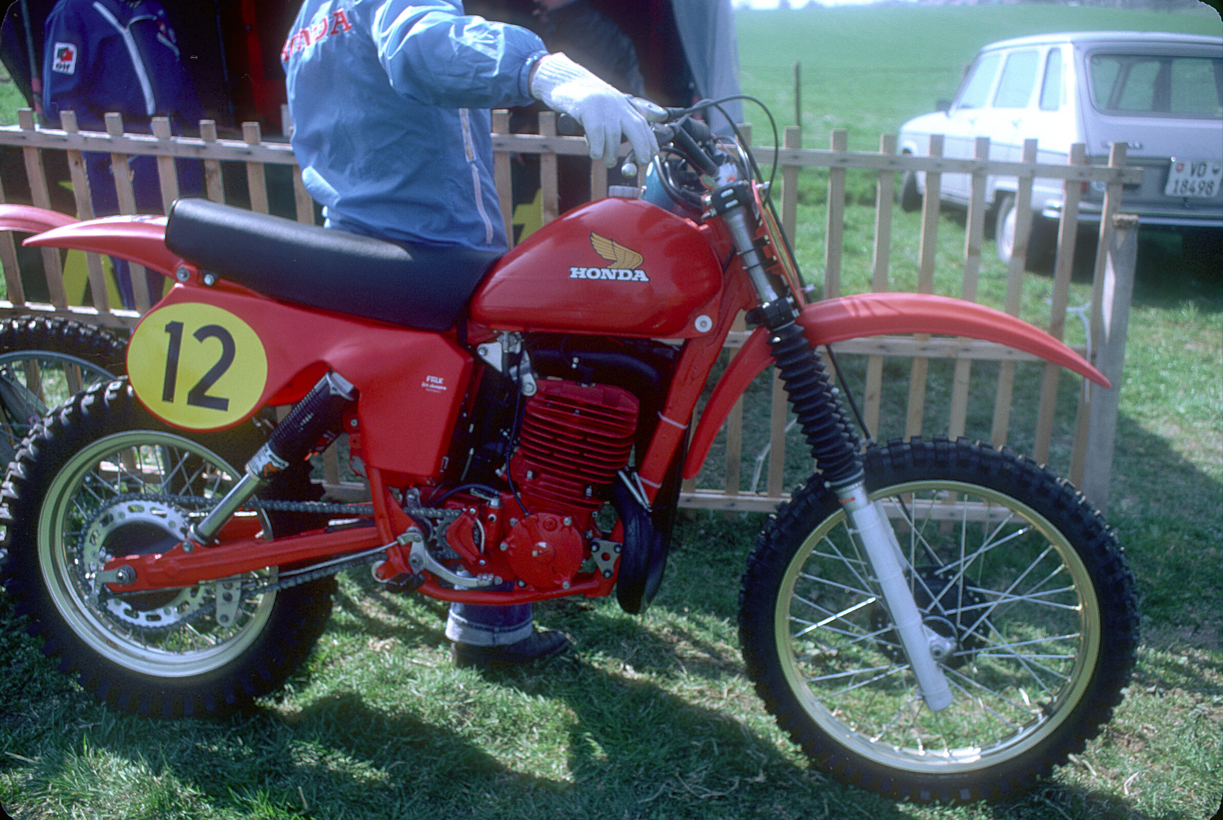 That's an air-cooled Honda, kids.