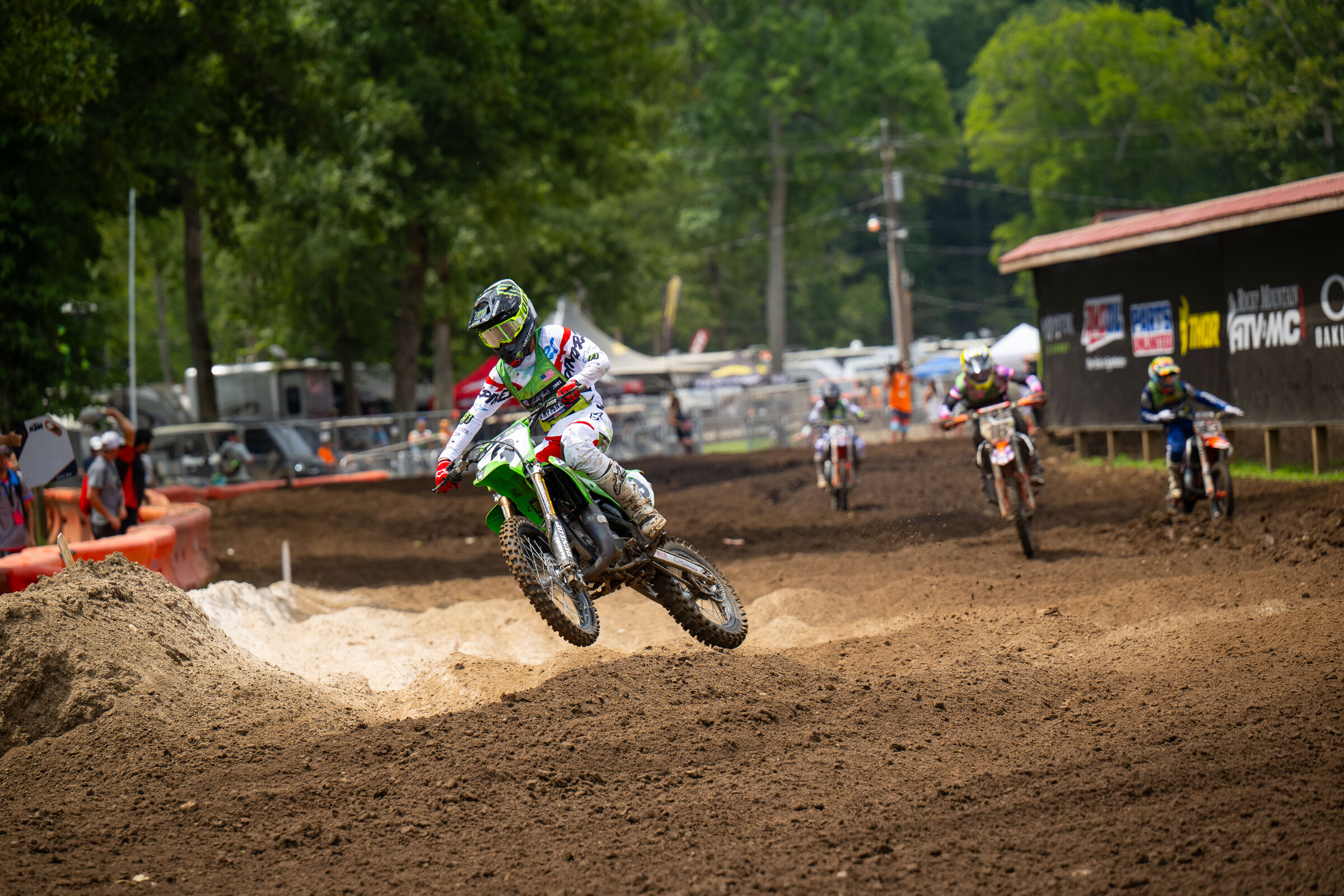 Landon Gordon leading #16 Canyon Richards, #43 Cole Timboe, and #93 Seth Dennis. #19 Deacon Denno was not far behind the four front runners. Supermini is always a battle!