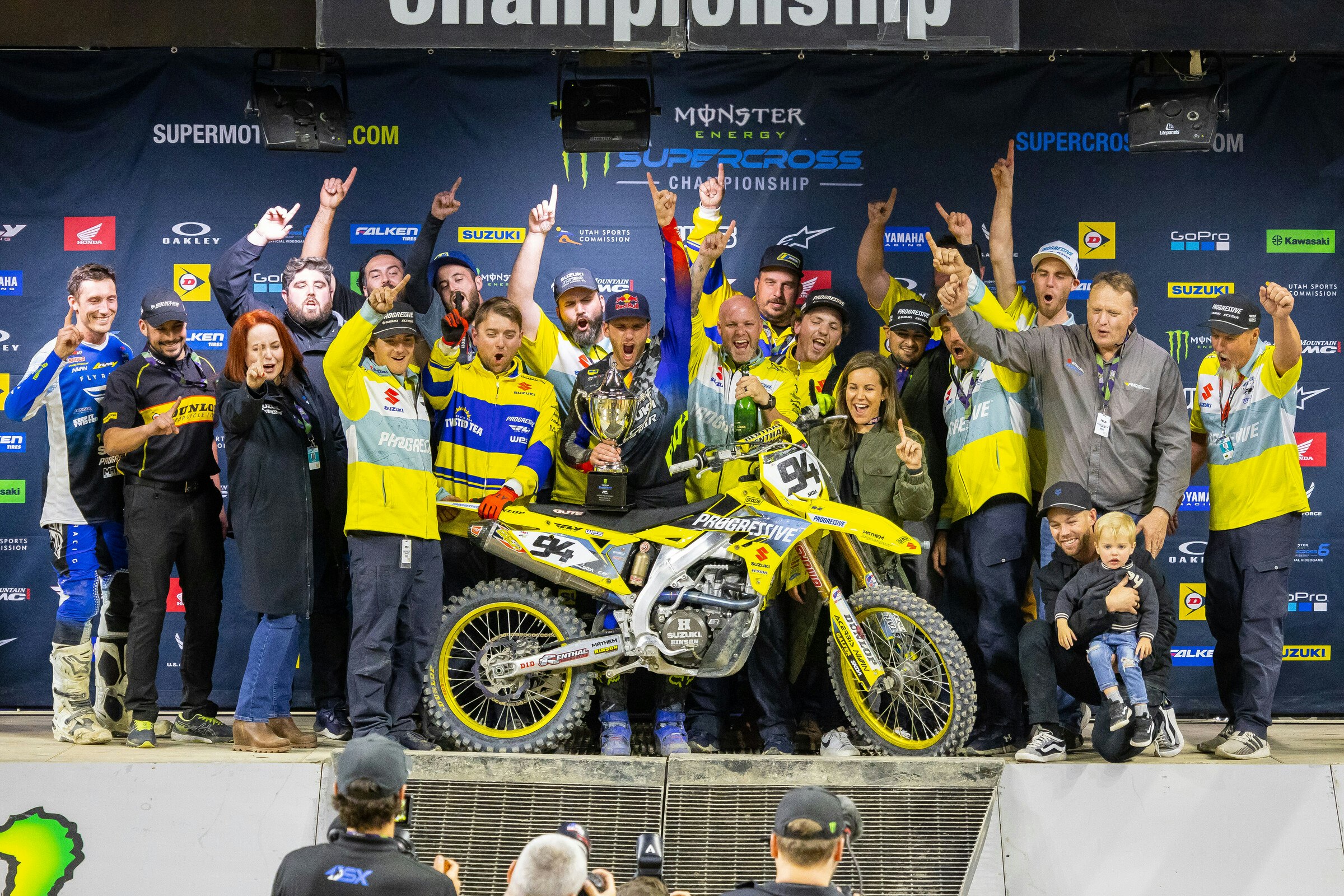 Suzuki and HEP Motorsports Extend Partnership With Multi-Year Agreement