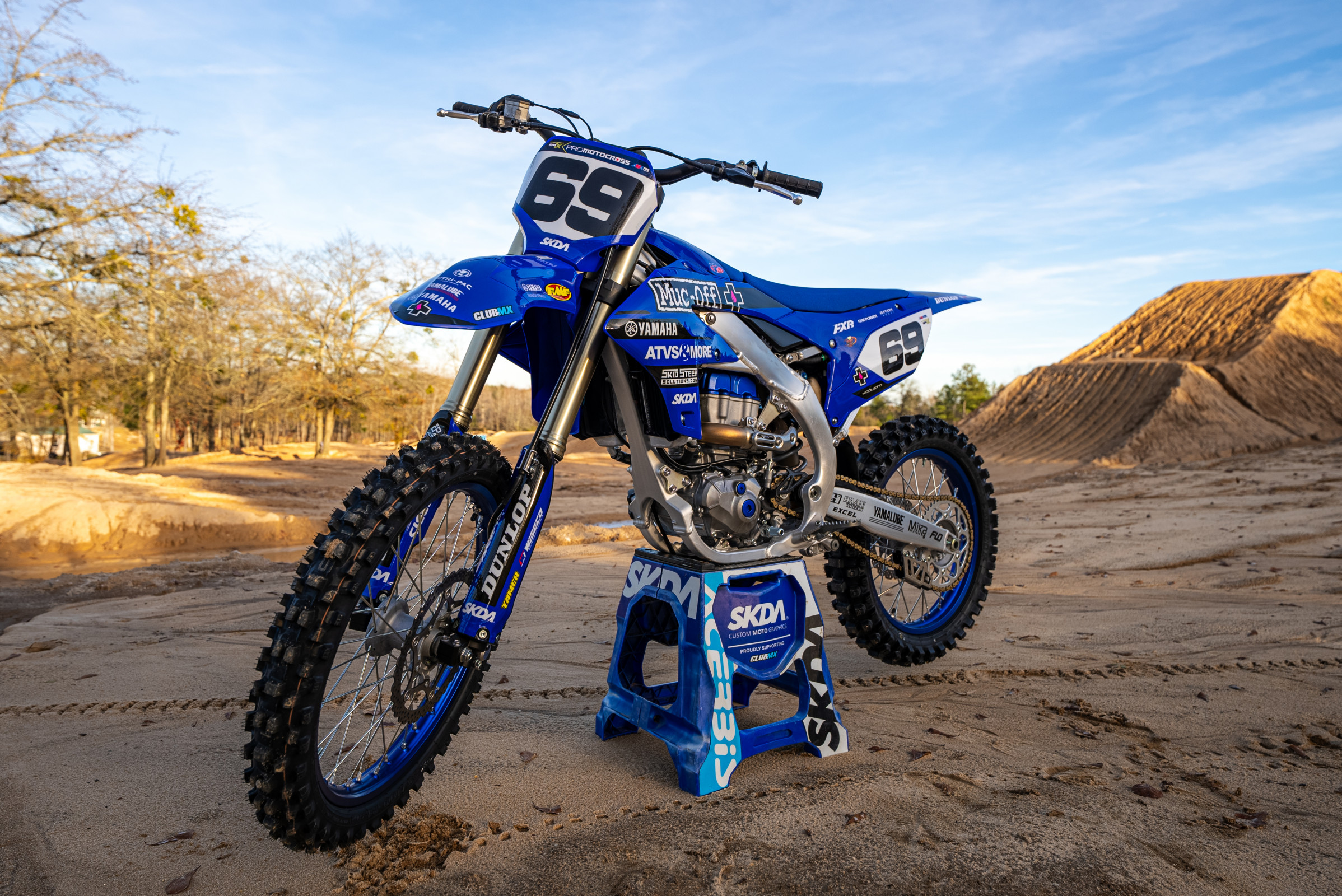 Phil Nicoletti #69 Replica Team Bike