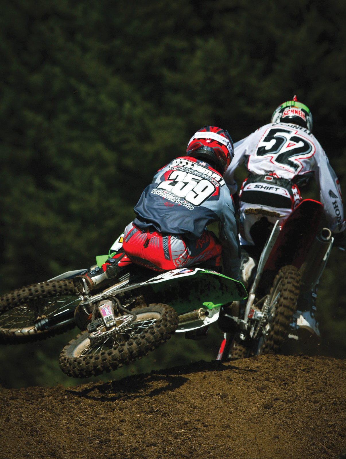 Stewart-Nat08-04-029__1178