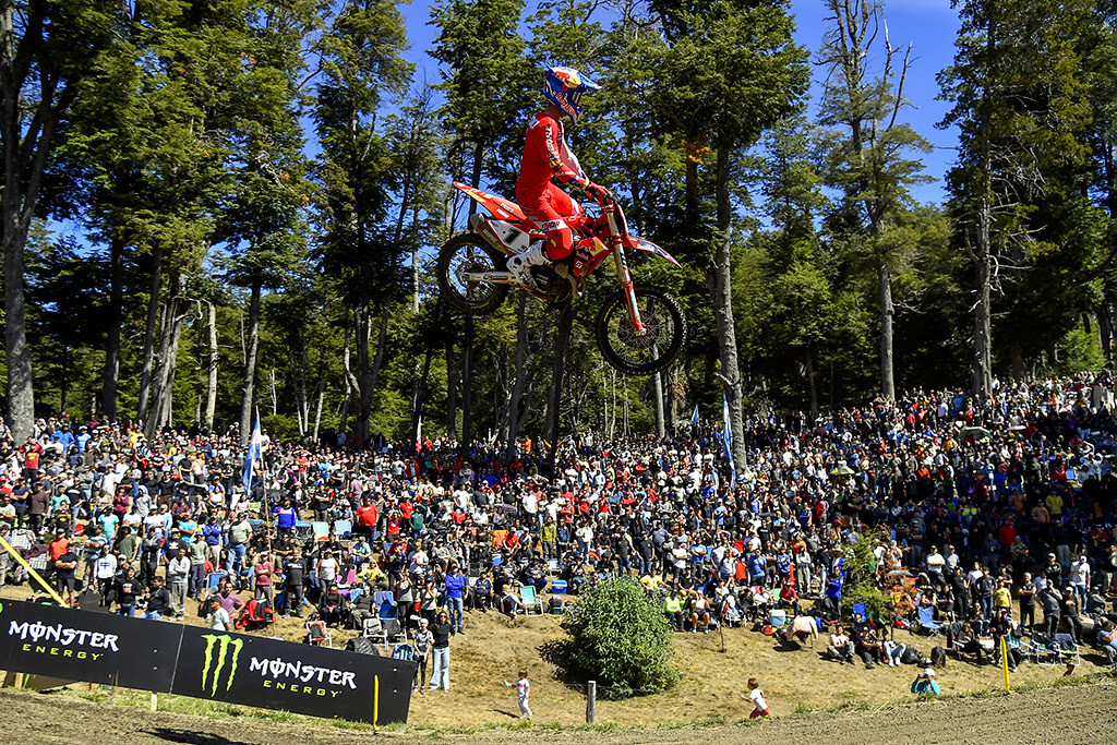 Jorge Prado Mxgp Kay De Wolf Mx Win Overalls At Mxgp Of