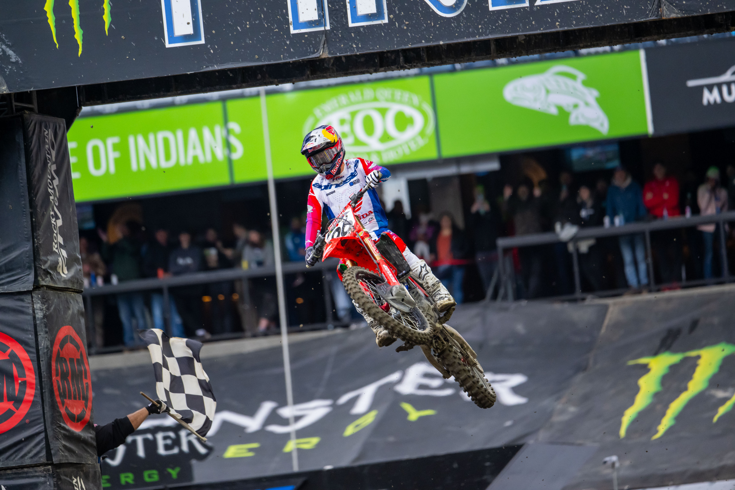 Hunter Lawrence getting his first heat race win. 