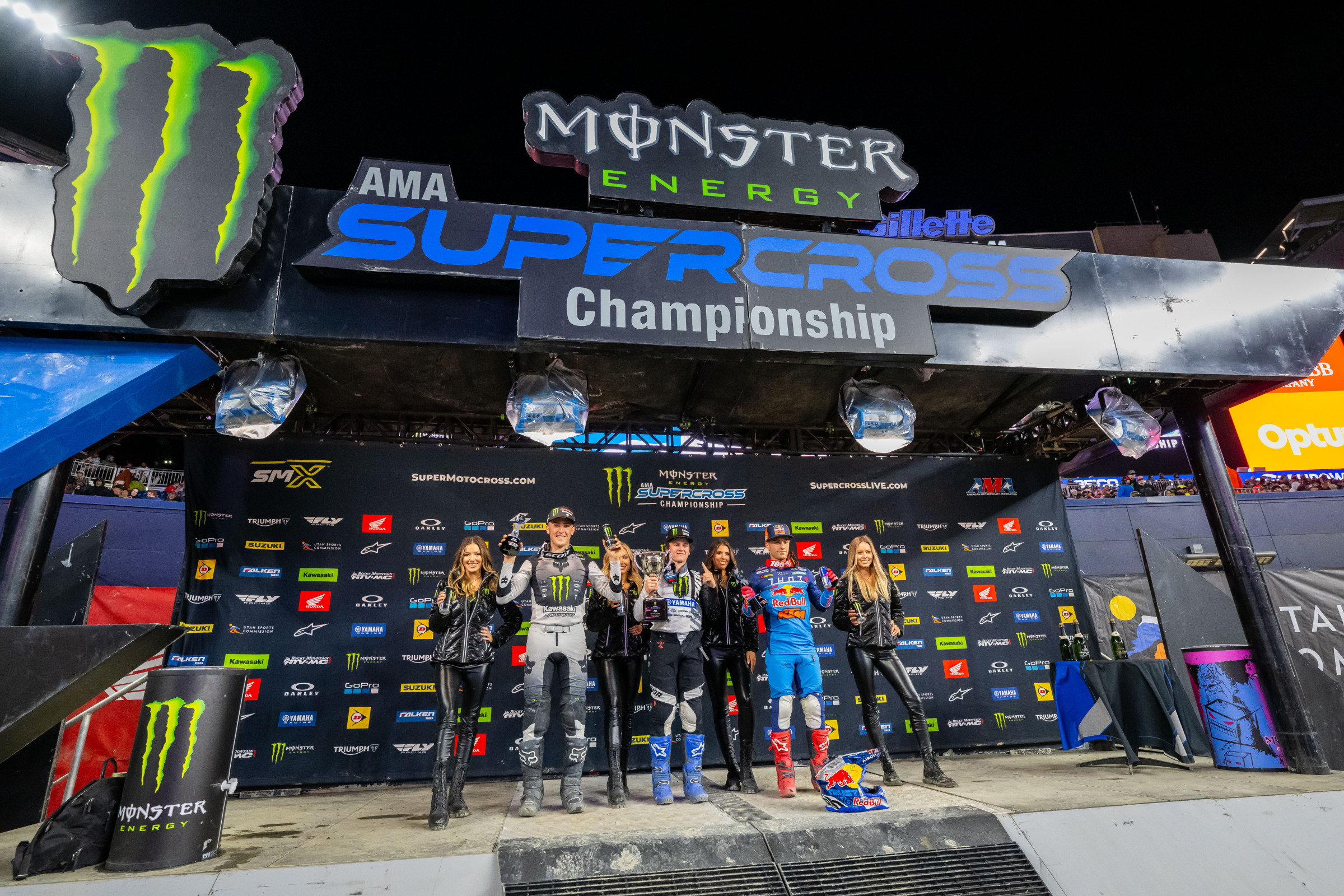 The 250SX main event podium.