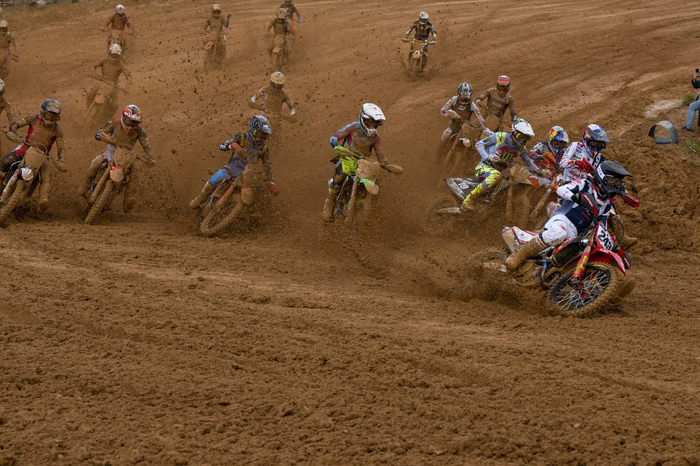 Everts and Gajser Claim MXGP of Portugal Qualifying Race Wins