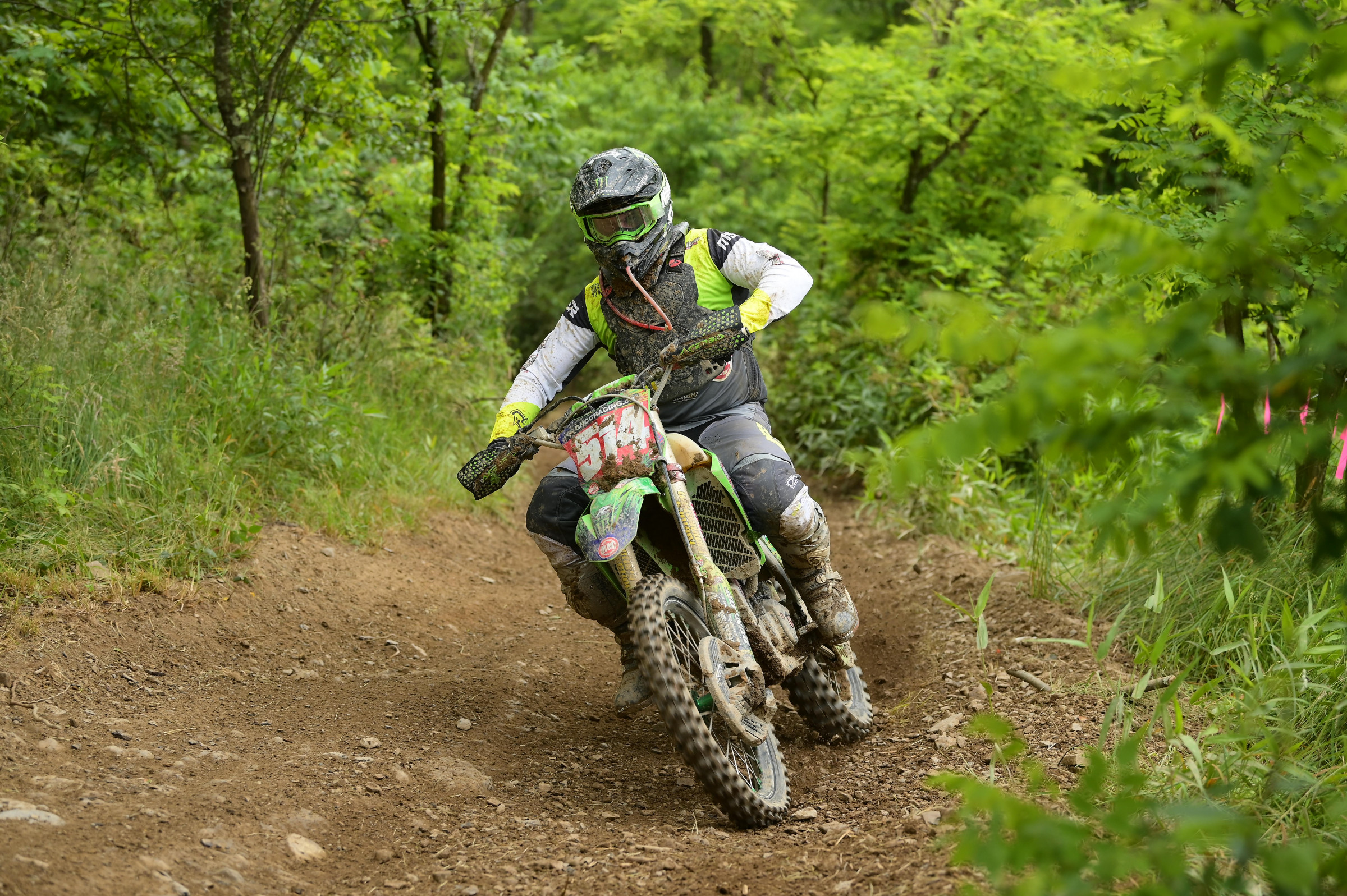 Baylor needed the win to pull some points back on Girroir, but came up just short with a last-lap mistake.