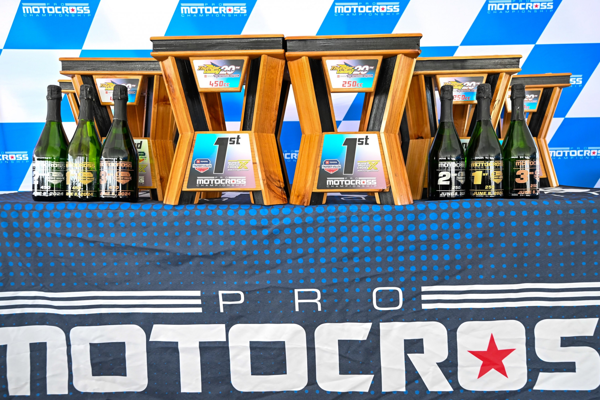 Who is taking home the trophies today? Give us your predictions in the comments section.