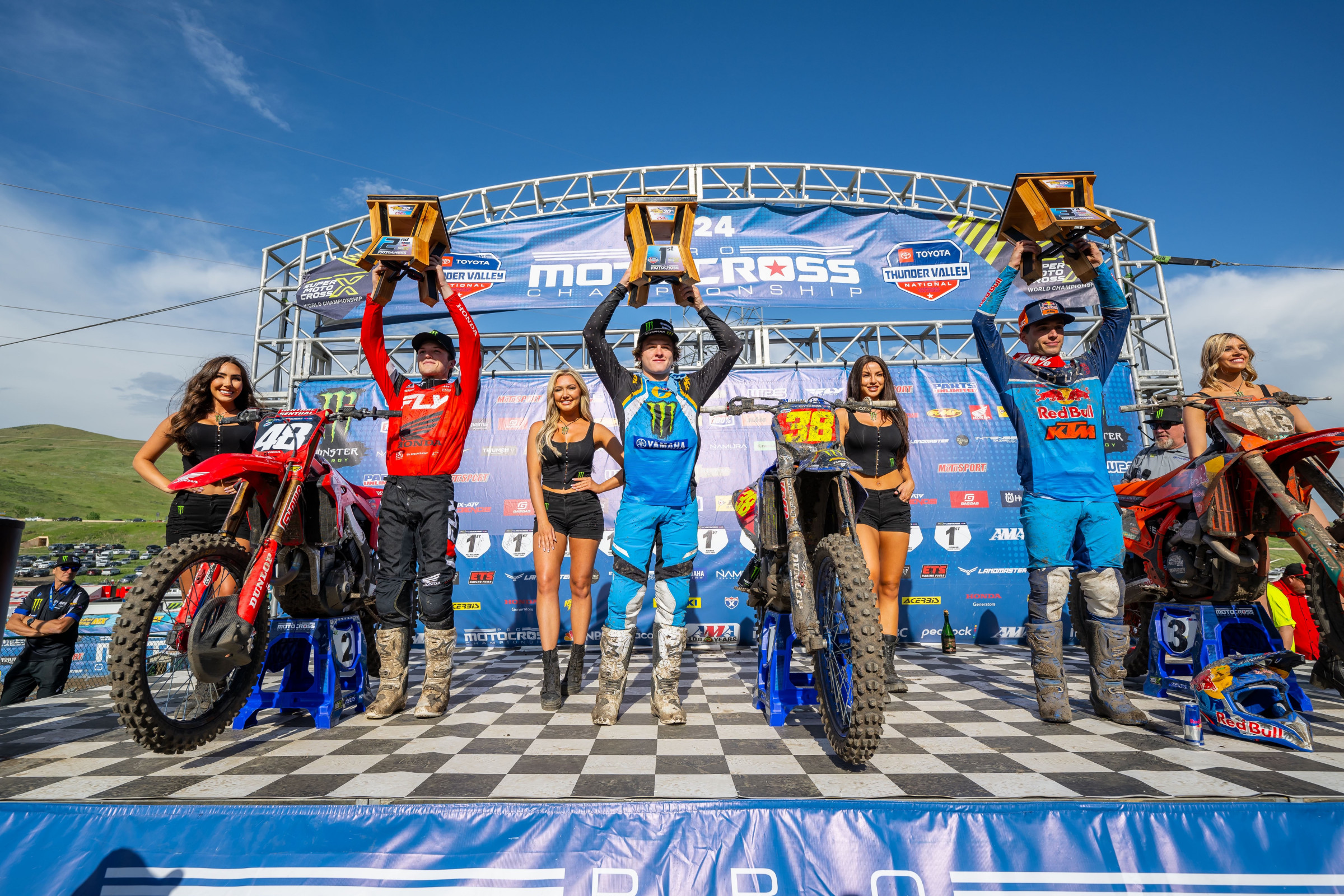 Open Mic: Deegan, Hymas, and Vialle on Thunder Valley