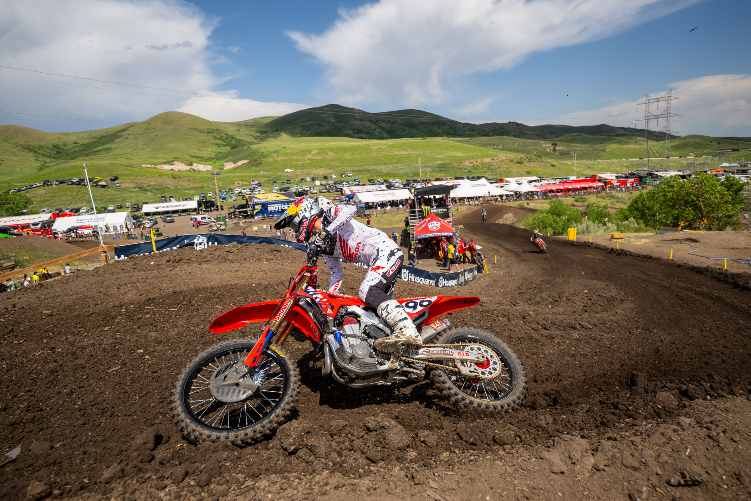 Hunter Lawrence’s first moto win in the AMA Pro Motocross Championship came at High Point Raceway in 2019. This time around, he comes to Pennsylvania one week after earning his first 450 moto win. 