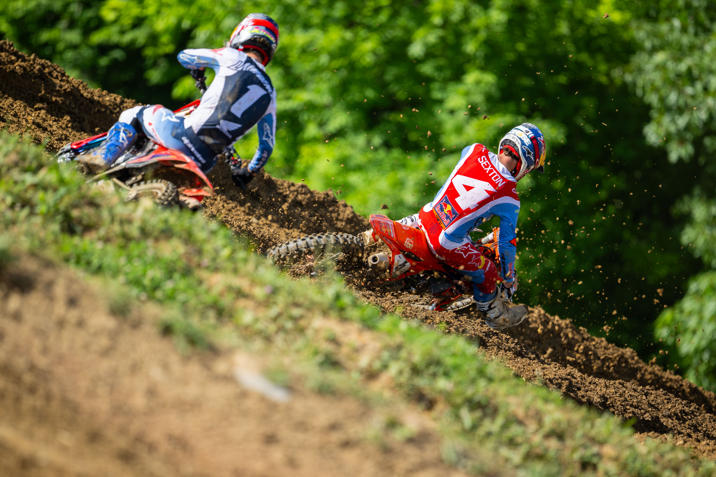 Chase Sexton and Jett Lawrence battled again at High Point.