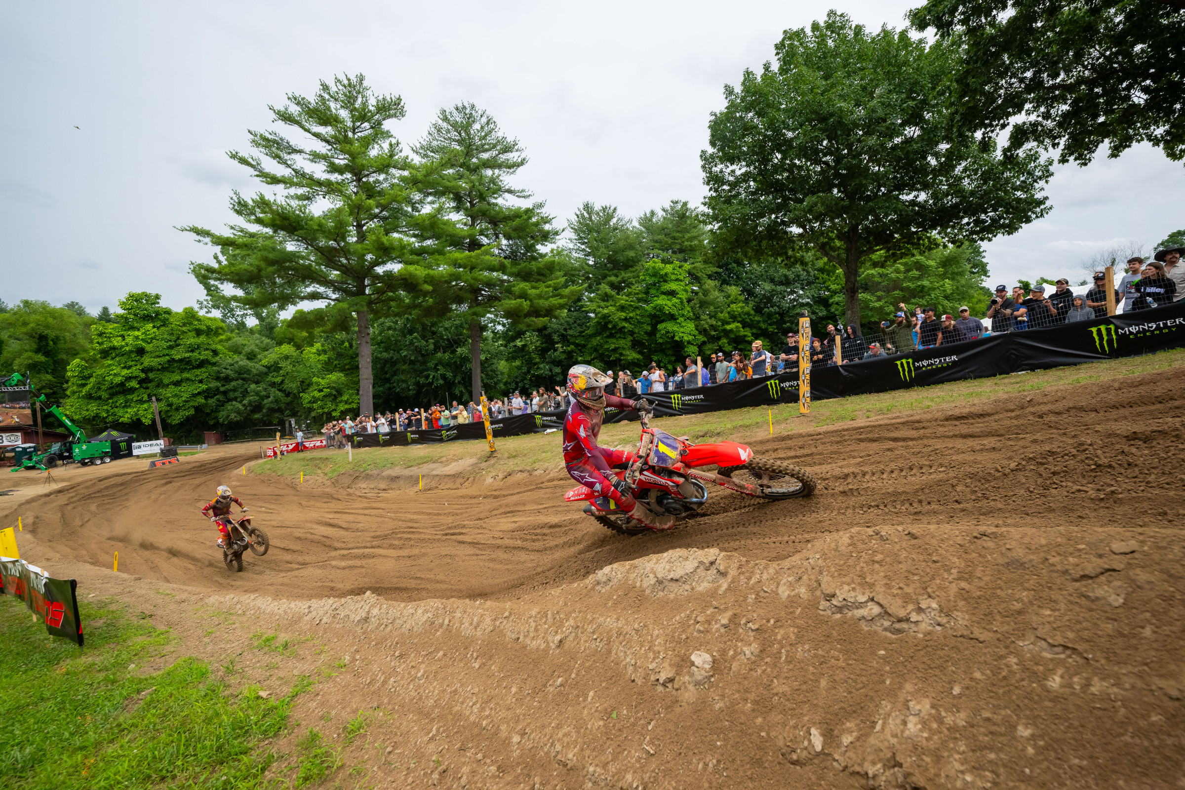 Chase Sexton chasing down Jett Lawrence.