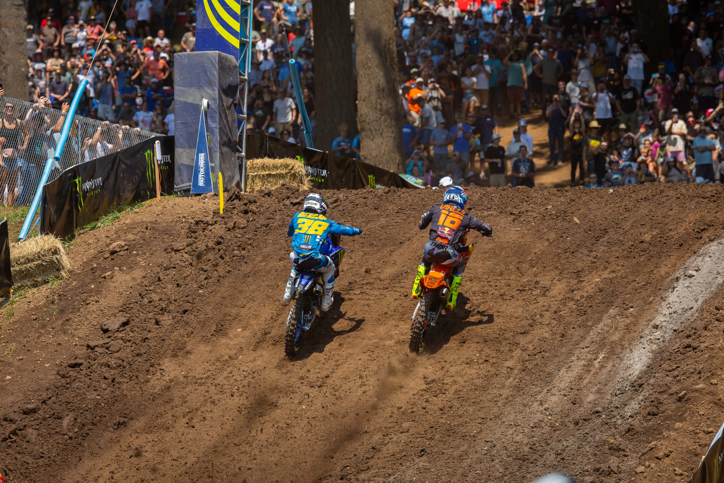 Haiden Deegan and Tom Vialle split moto wins at Washougal, with Deegan coming out on top for the overall.