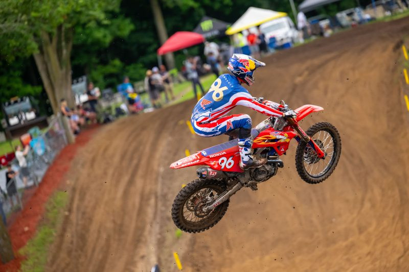 Hunter fought very hard at the first RedBud moto to lead until the later moments, when he crashed. Since then he has not had the same