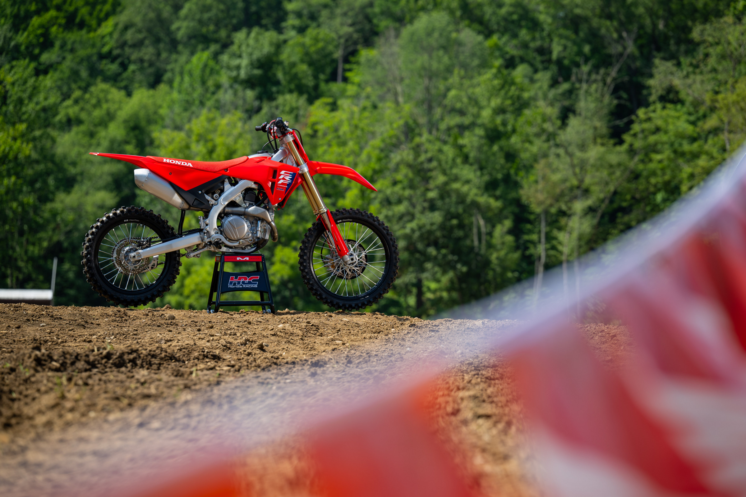 Watch: Behind the Scenes of Honda’s 2025 CRF450R Launch Day via Trey Canard, Kris Keefer