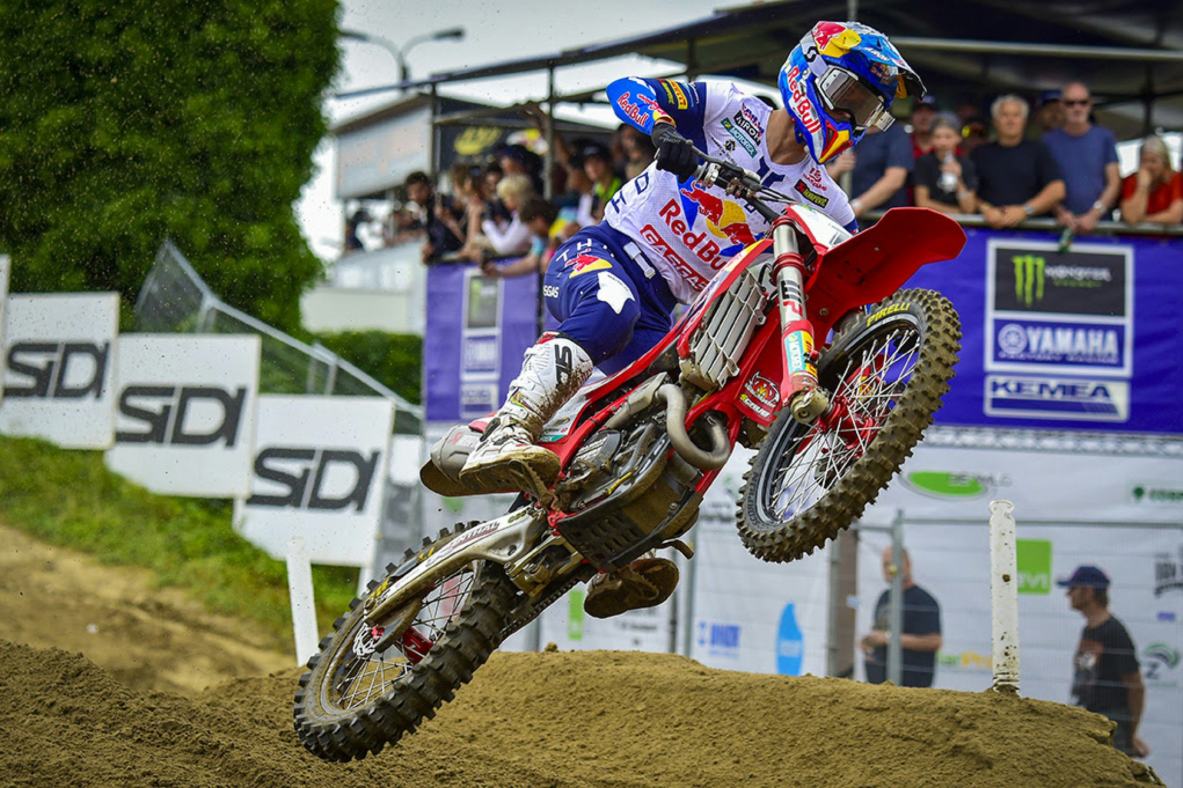 Prado and de Wolf Claim MXGP of Flanders Qualifying Race Wins at Lommel
