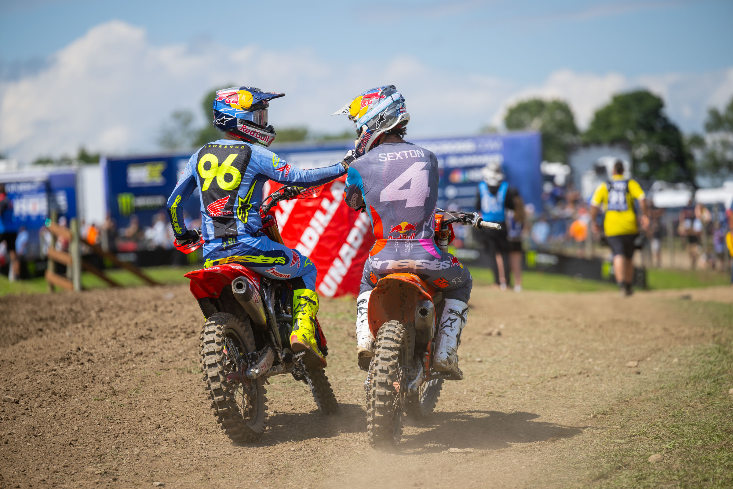 Lawrence and Sexton had a tremendous battle in the first 450 moto.