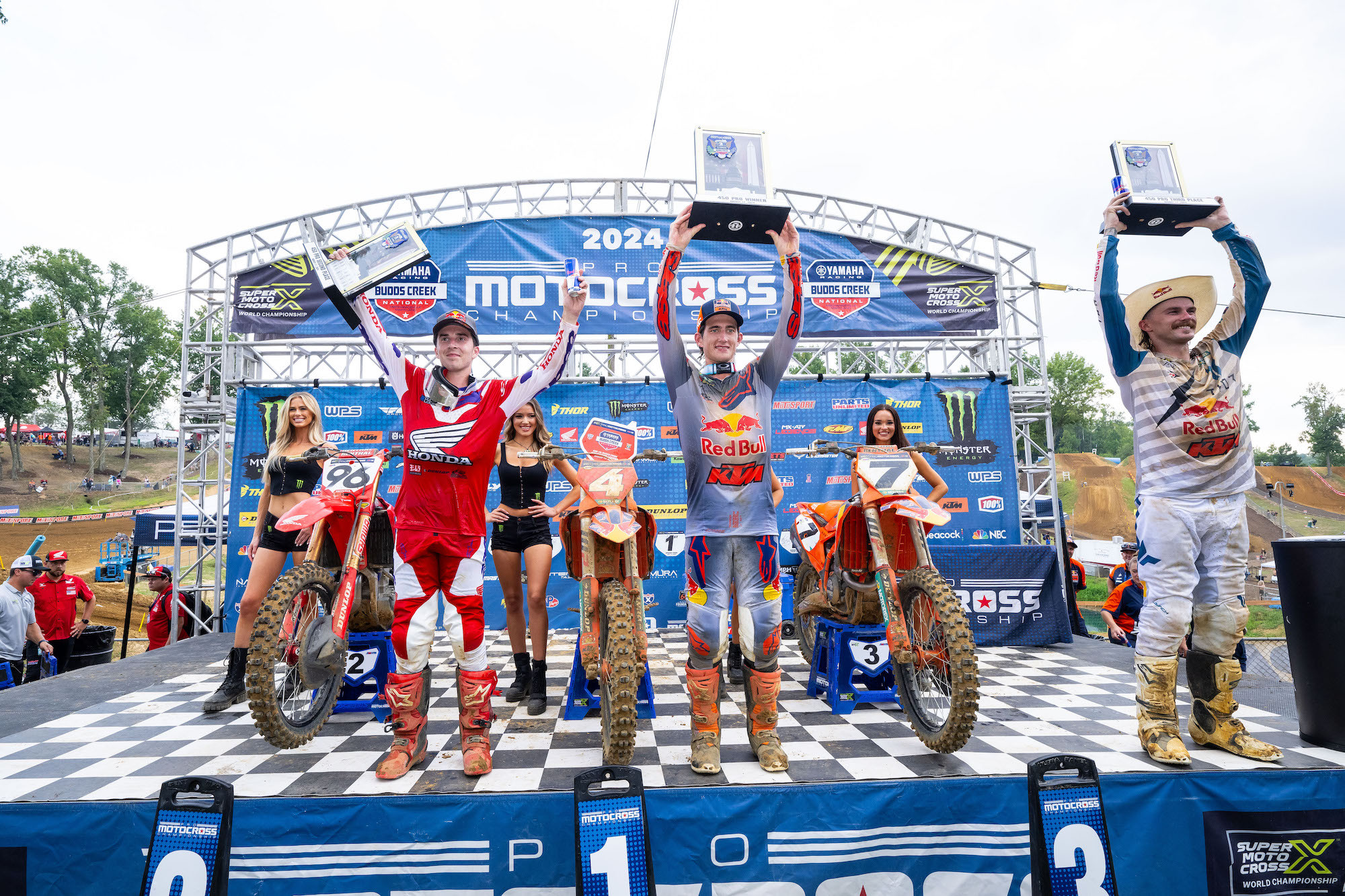 Budds Creek National 450 Class overall podium.