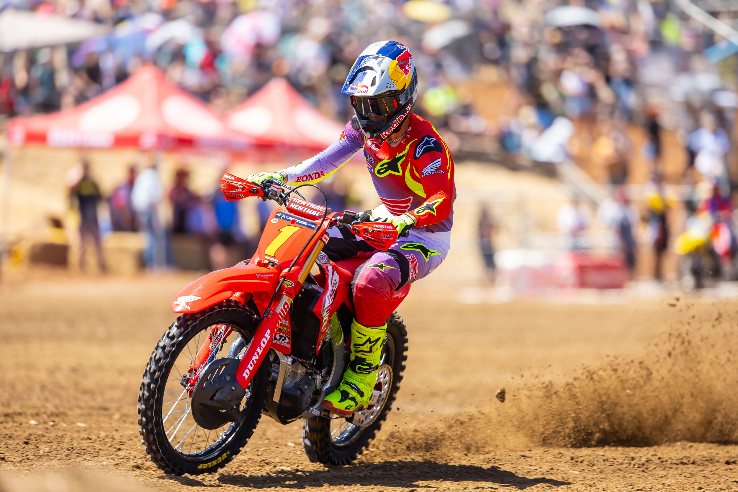 Jett Lawrence enters the SMX Playoffs sixth in 450SMX points, coming off his thumb injury in Pro Motocross.
