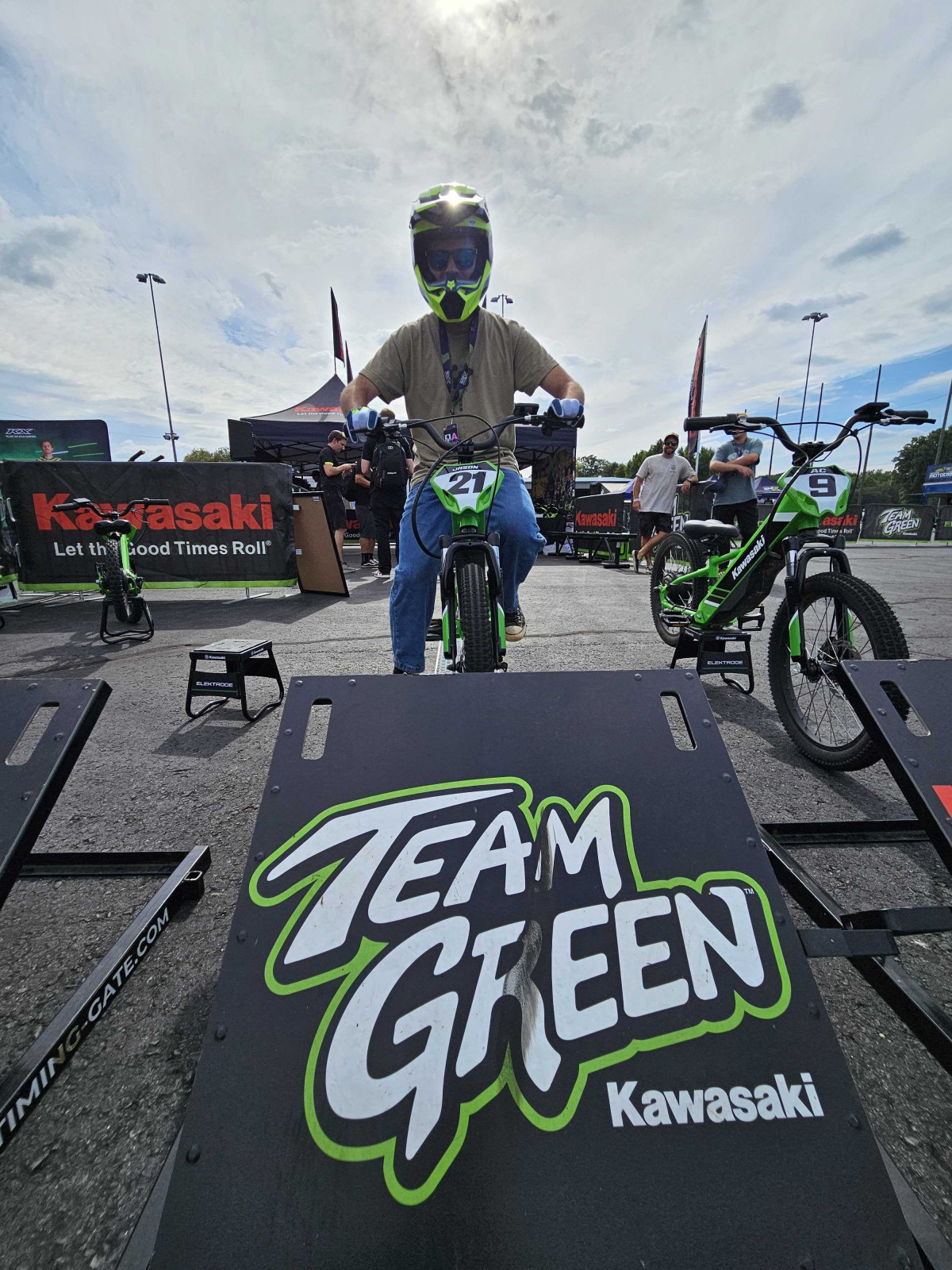 Racer X Online social media manager Matt Rice at the Kawasaki Elektrode 20 Media Challenge.