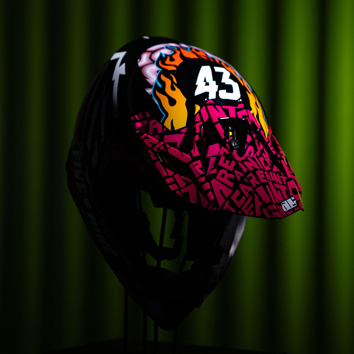 509_W25_KB43VER_Helmet.03
