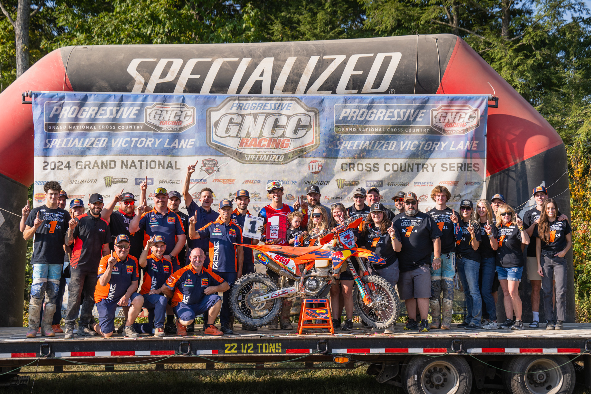 Girroir and the FMF KTM team.