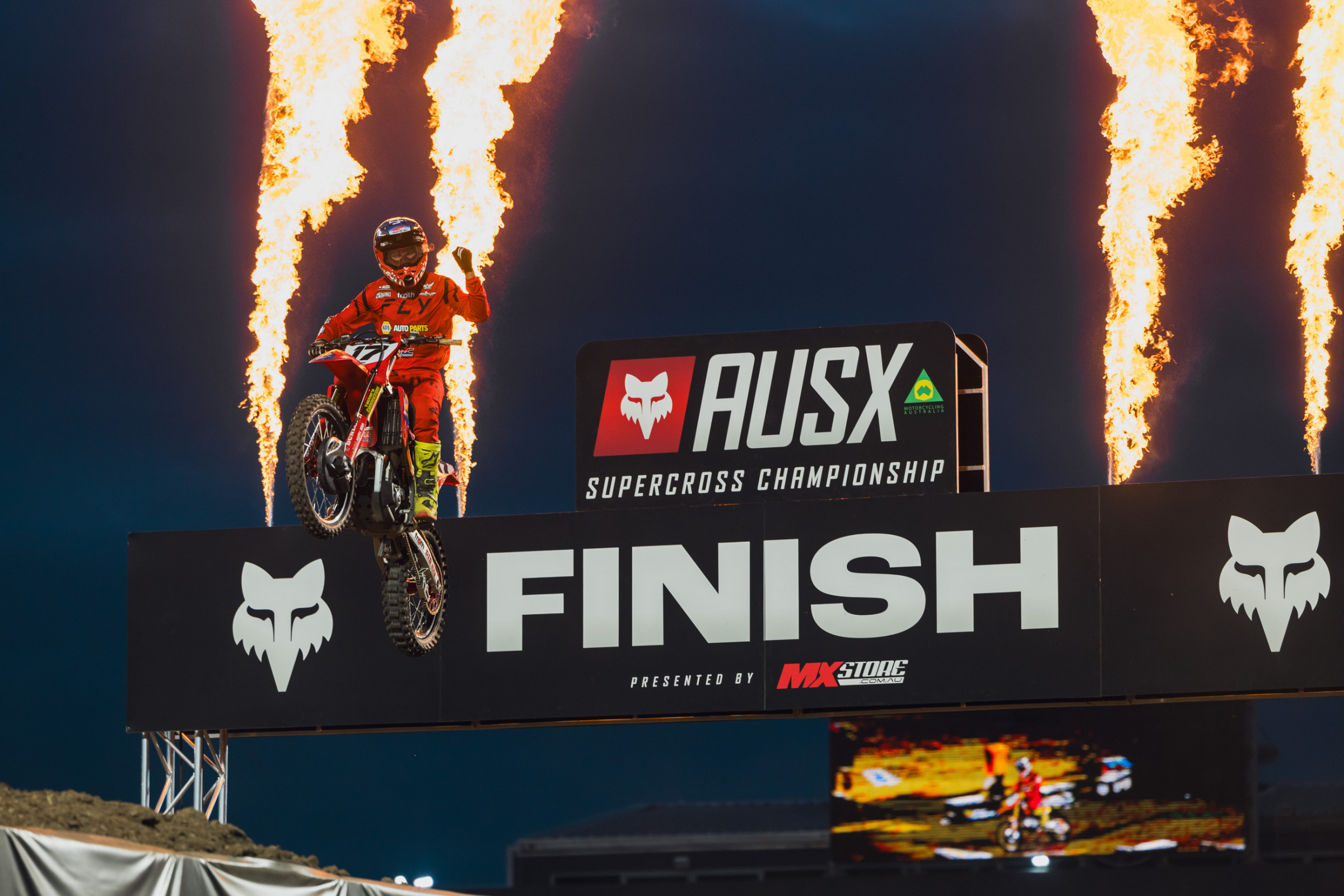 296497_ausxsundayselects-18