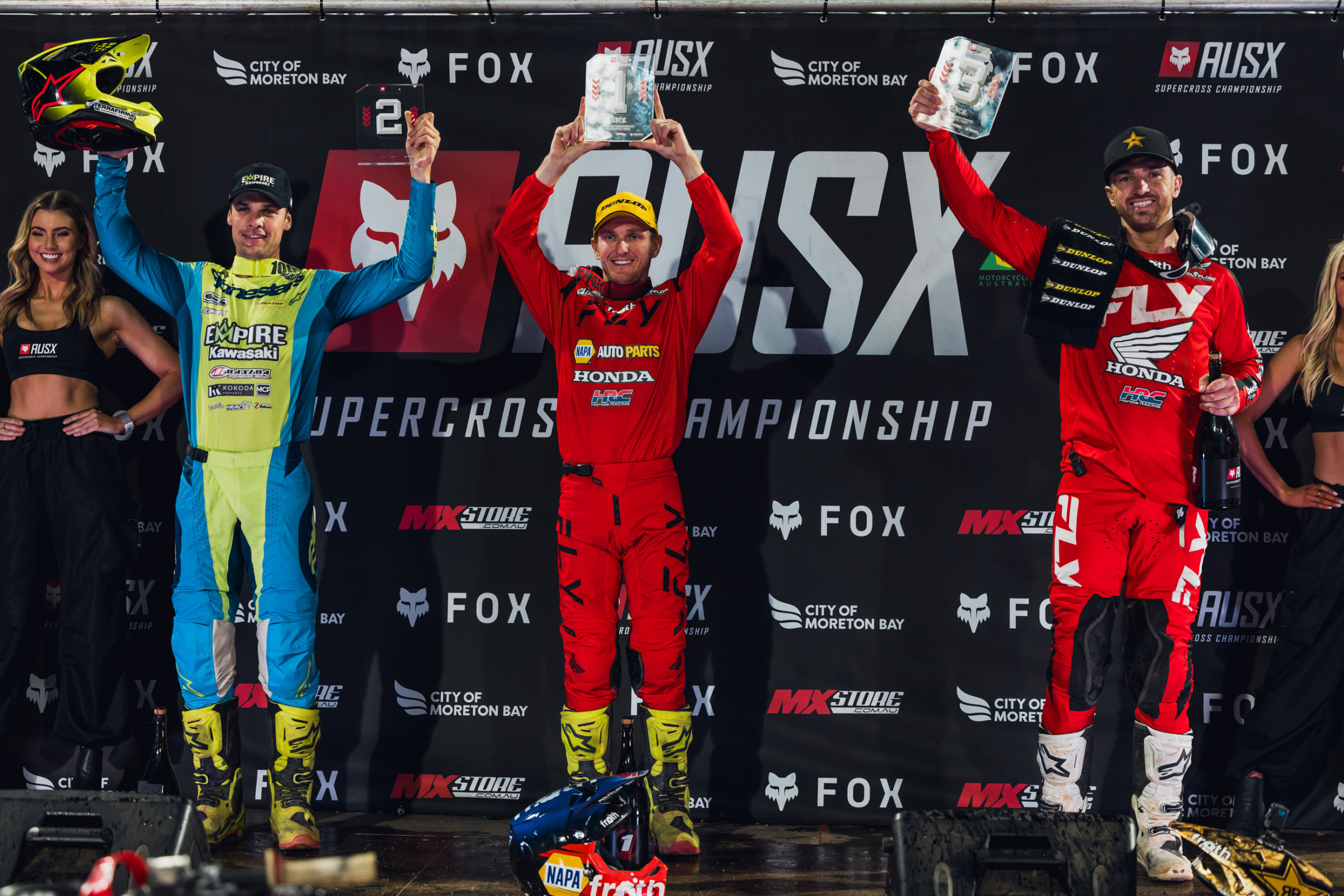 296503_ausxsundayselects-25